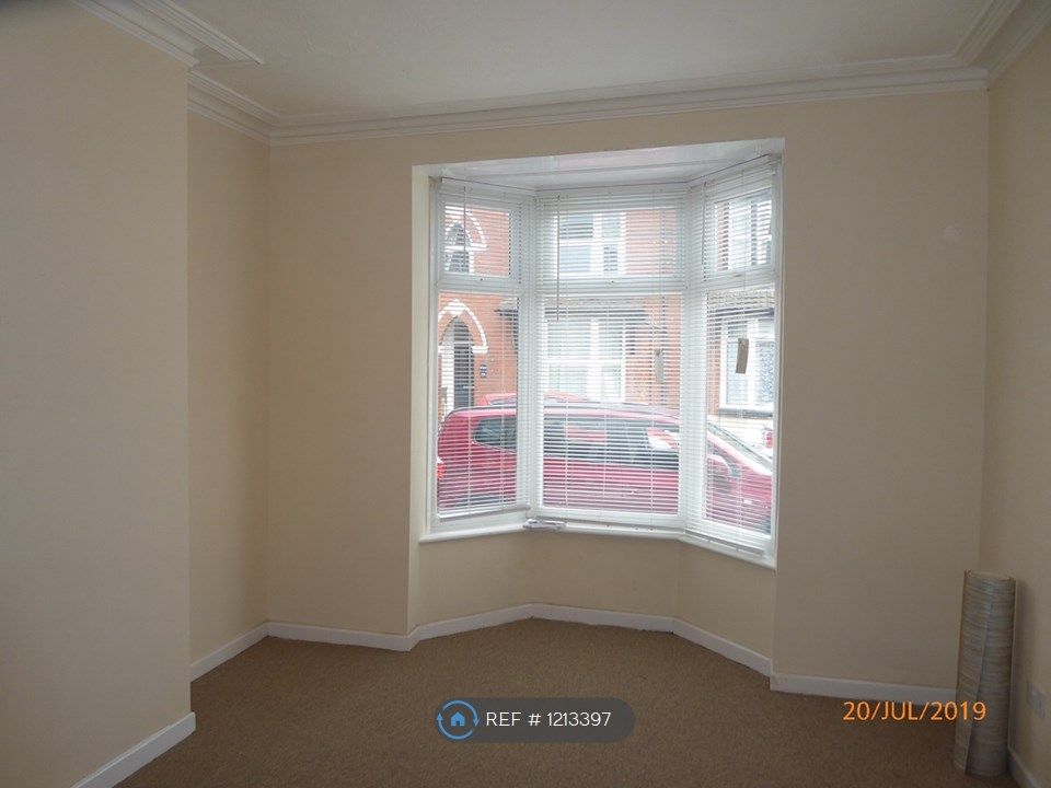 1 bed flat to rent in Crewe, Crewe CW2 Zoopla
