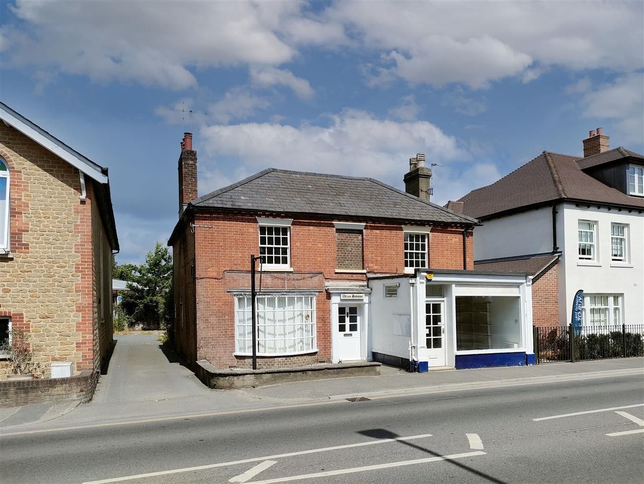 4 bed property for sale in Dean House, Bepton Road, Midhurst GU29 Zoopla