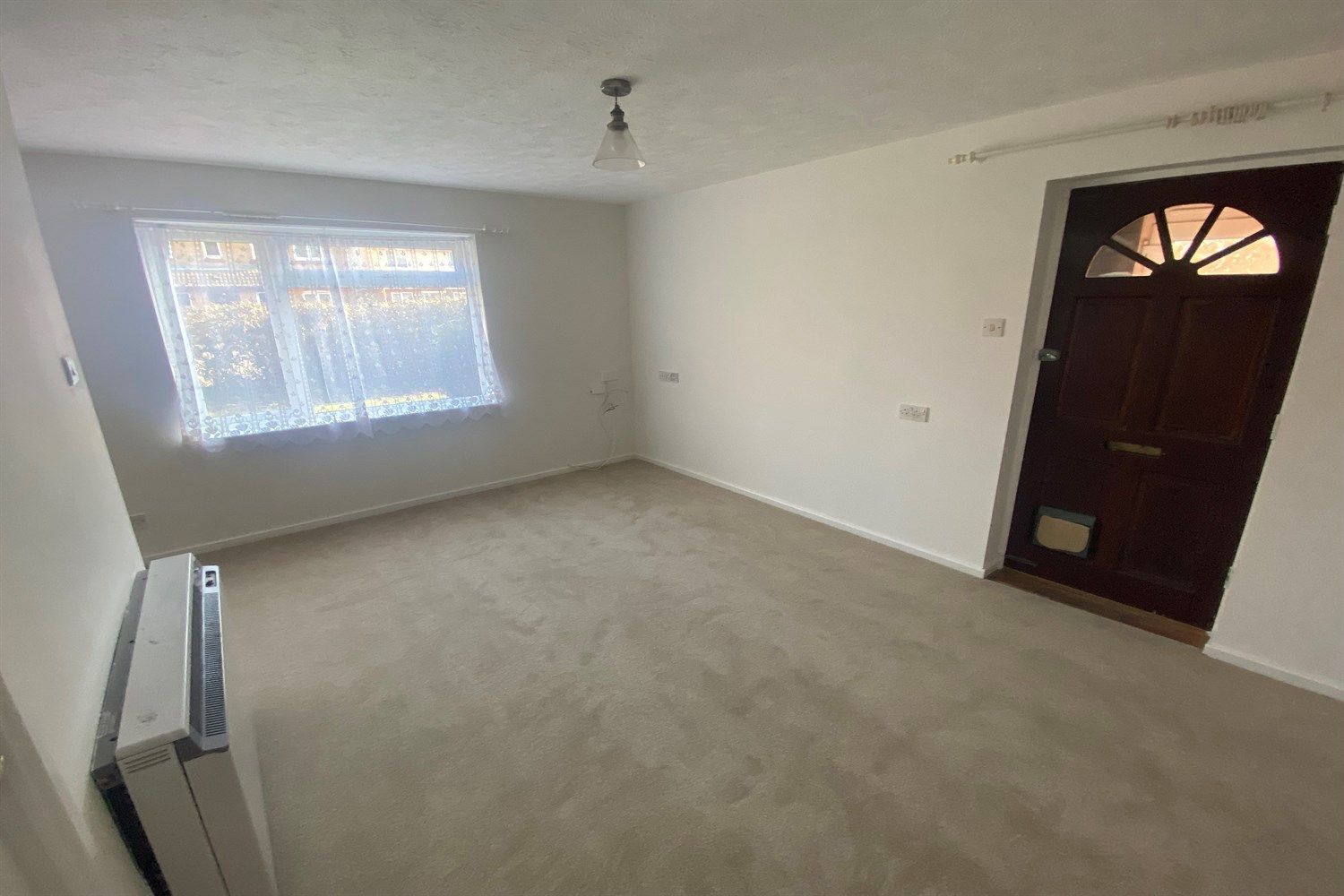 Studio to rent in 36 Kings Road, Petersfield, Hampshire GU32 Zoopla