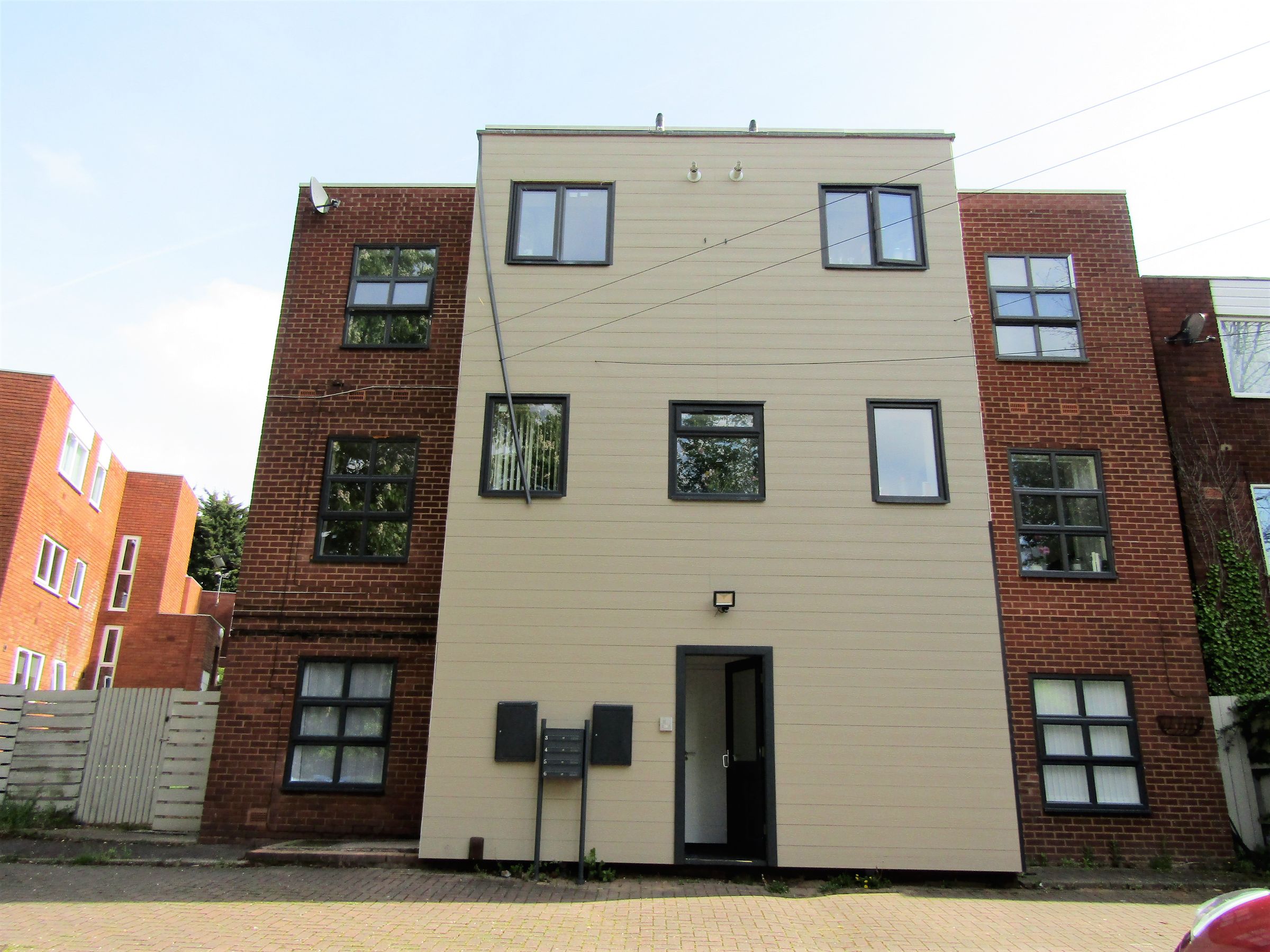 2 bed flat to rent in Lingfield Court, Wheelwright Road, Erdington B24