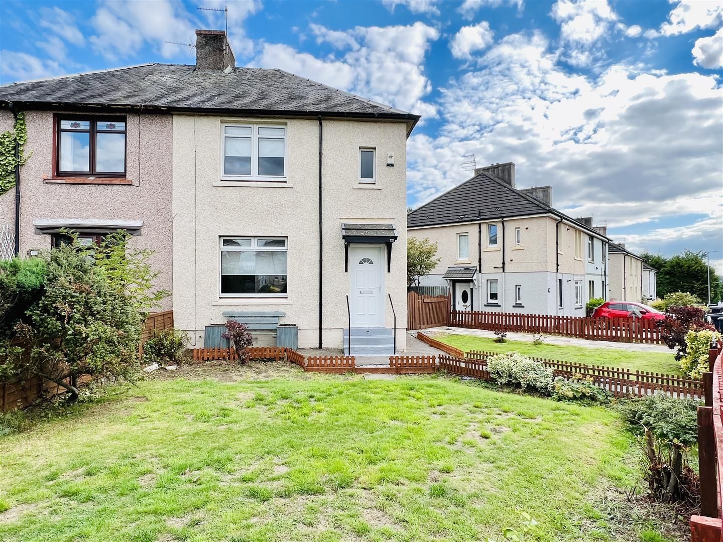 2 bed semidetached house for sale in Fallside Avenue, Uddingston