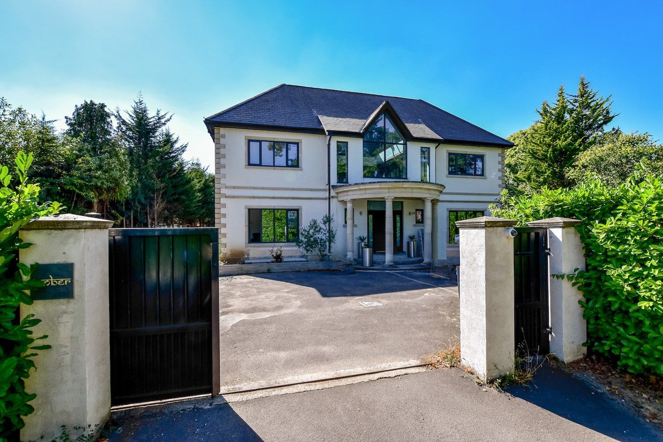 5 bed detached house for sale in Stoke Park Avenue, Farnham Royal SL2