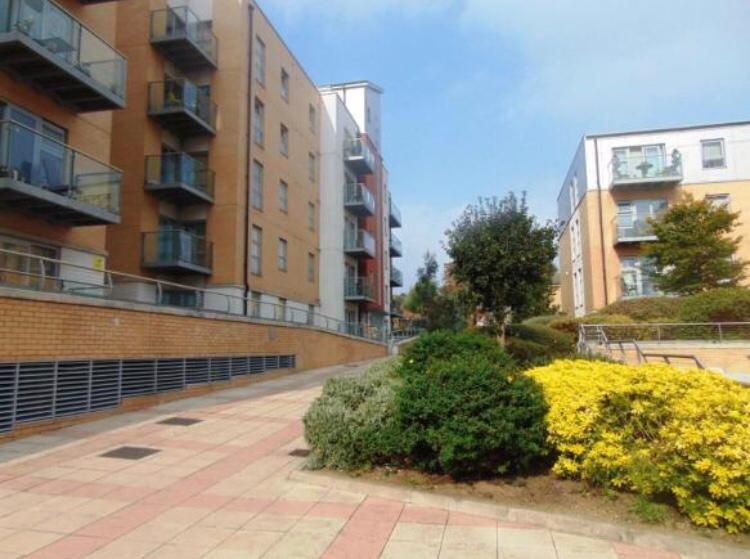 Kingswood Heights, Queens Mary Avenue, South Woodford E18