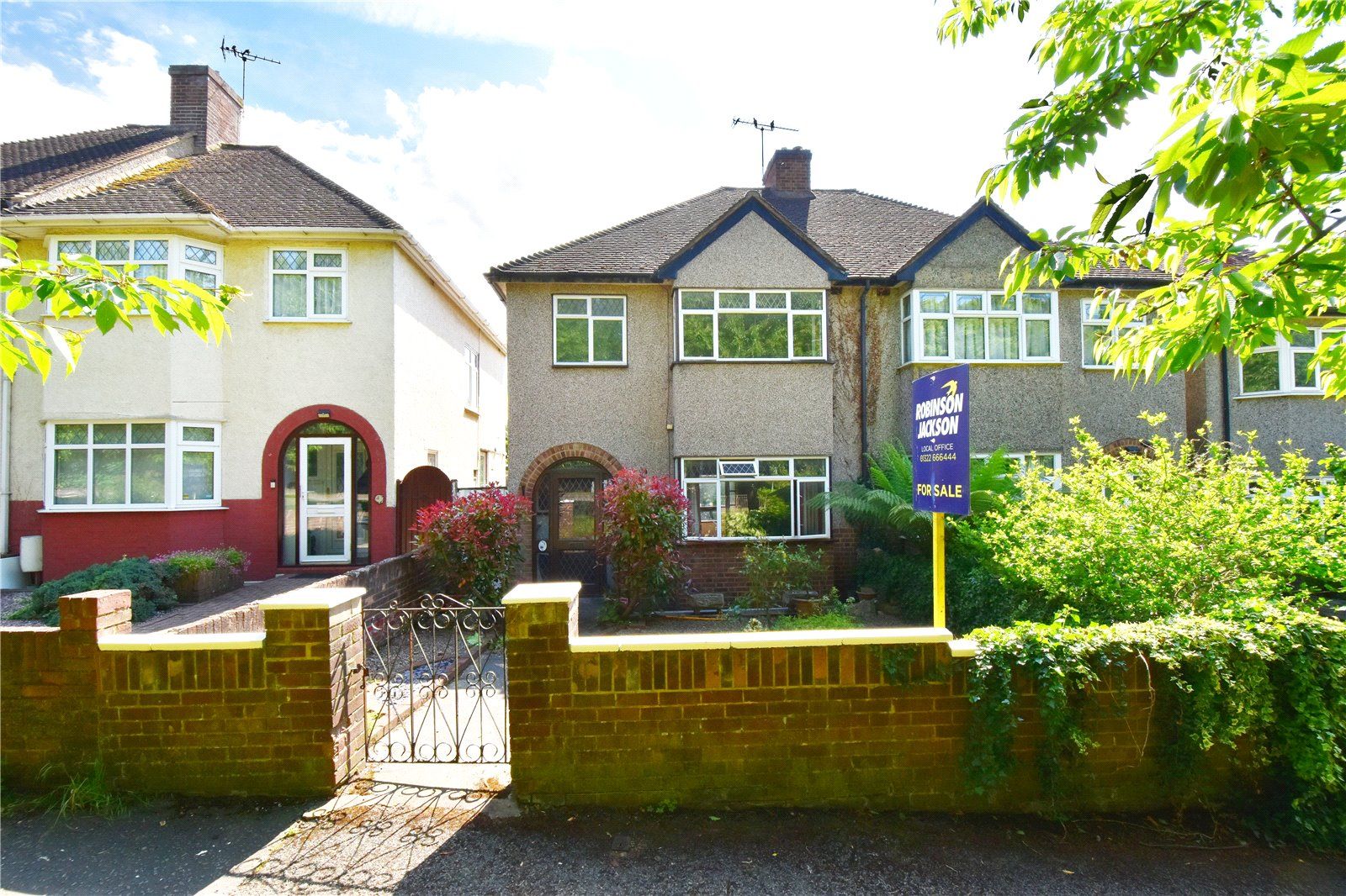 3 bed semidetached house for sale in London Road, Swanley, Kent BR8