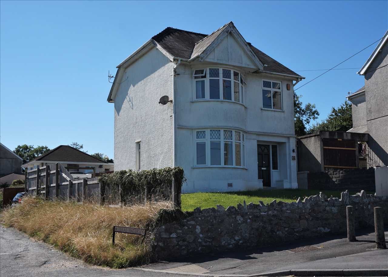3 bed detached house for sale in Waterloo Road, Capel Hendre, Ammanford