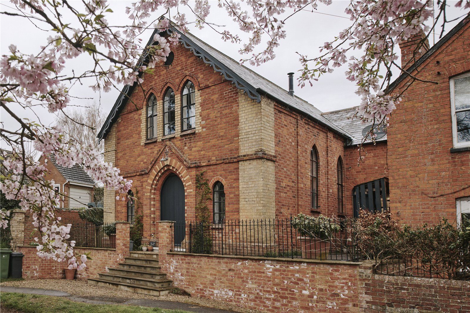 3 bed property for sale in Bradden Road, Greens Norton, Towcester