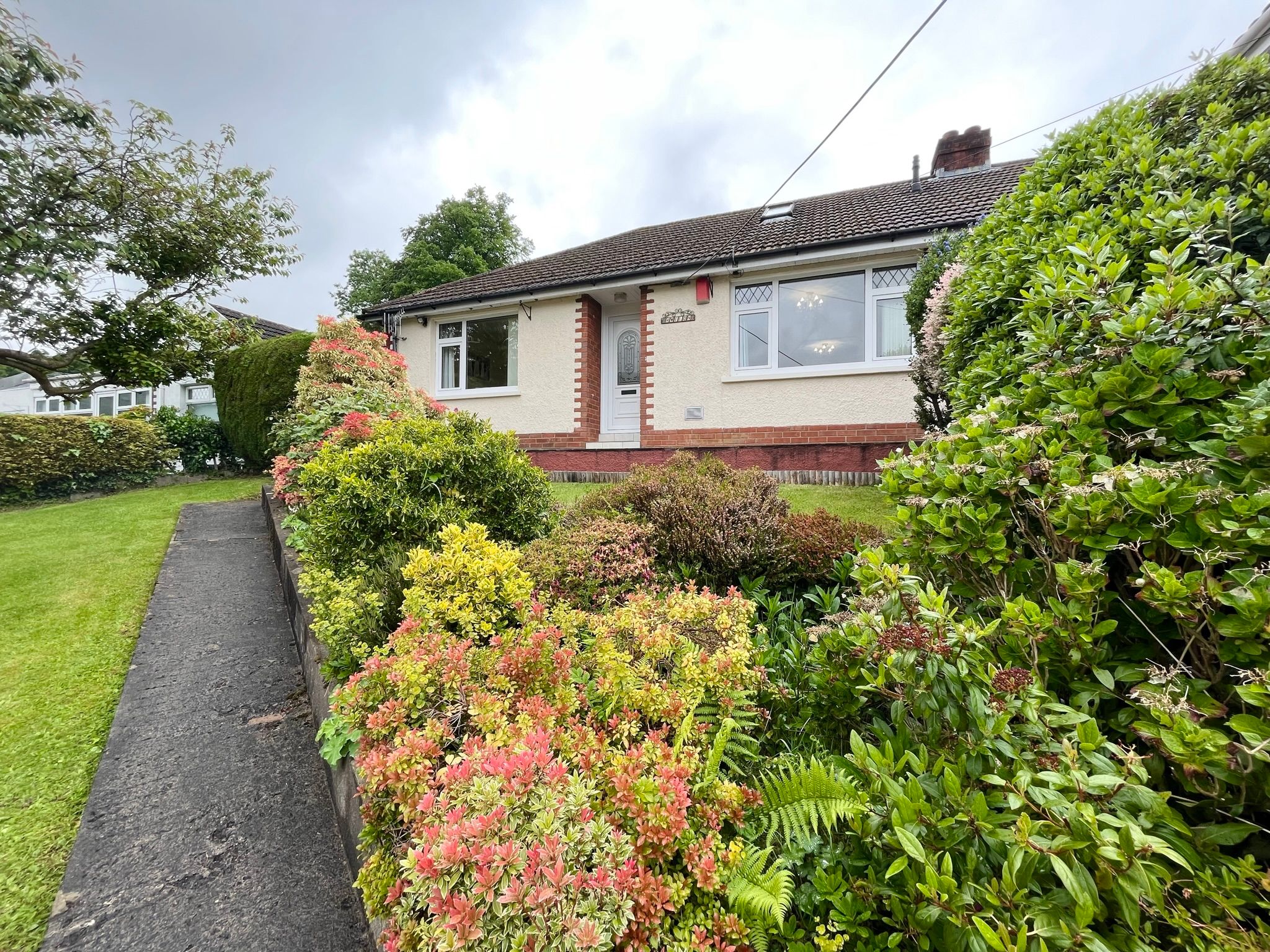 3 bed semidetached bungalow for sale in Awelon, Fforchneol Row