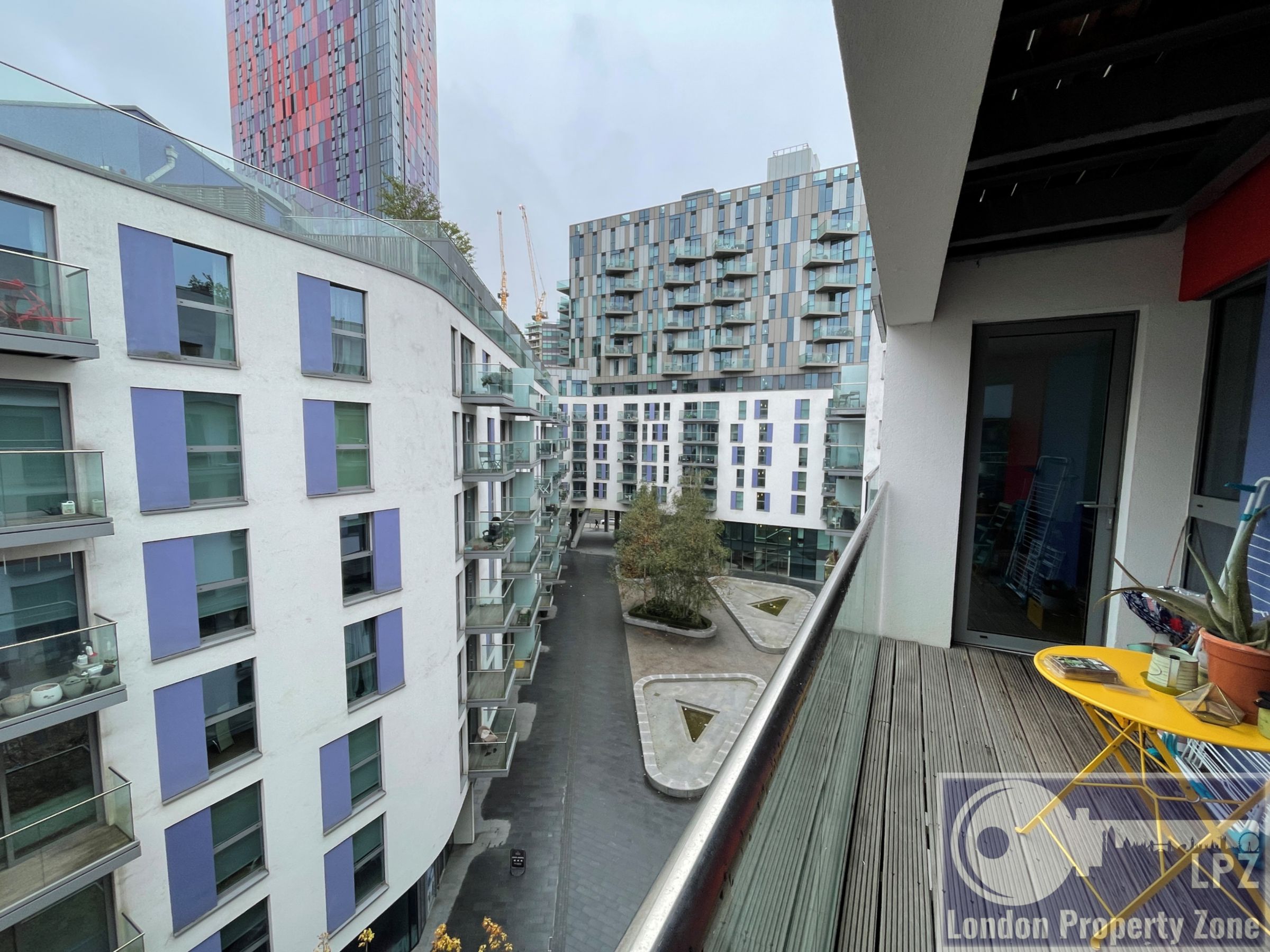 2 bed flat for sale in Saffron Central Square / Wellesley Road, Croydon