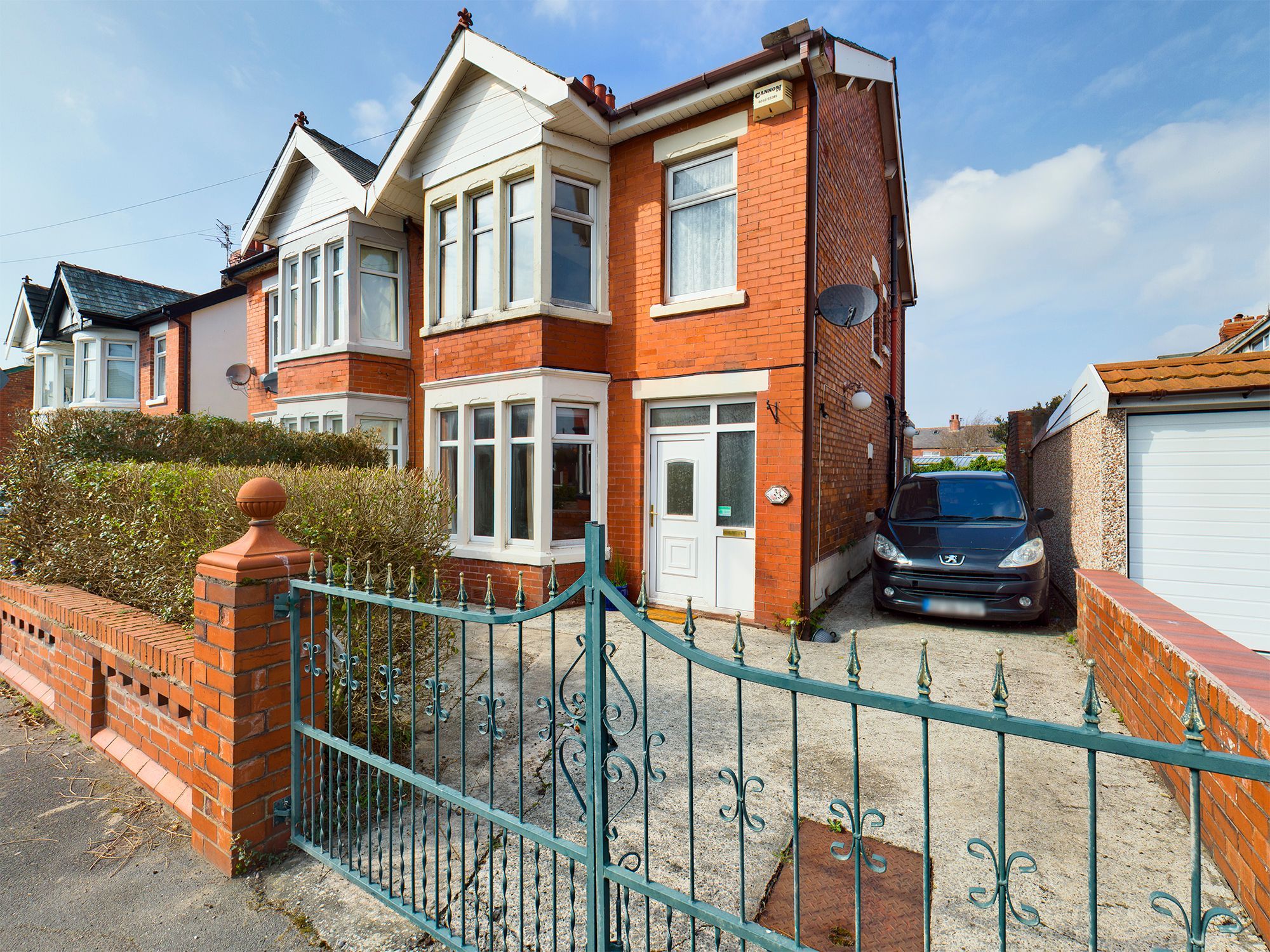 3 bed semidetached house for sale in Chislehurst Avenue, Blackpool FY4 Zoopla