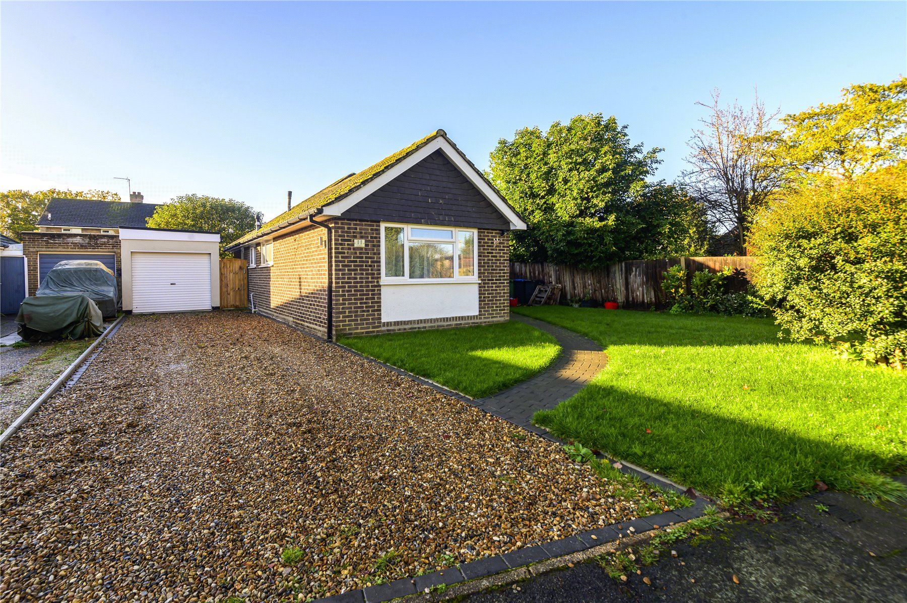 3 bed bungalow for sale in Horsell, Surrey GU21 Zoopla