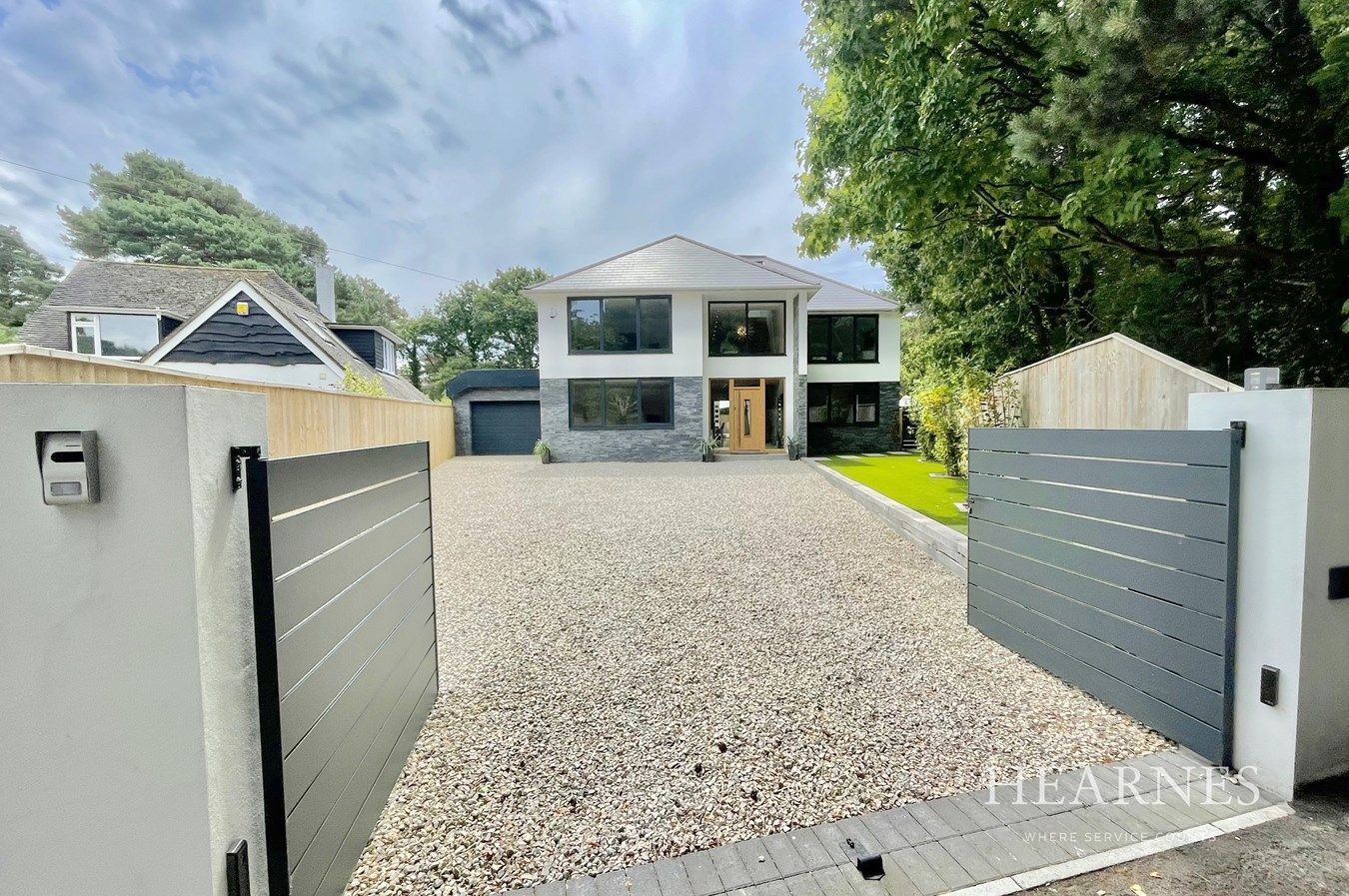 6 bed detached house for sale in East Avenue, Talbot Woods, Bournemouth BH3 Zoopla