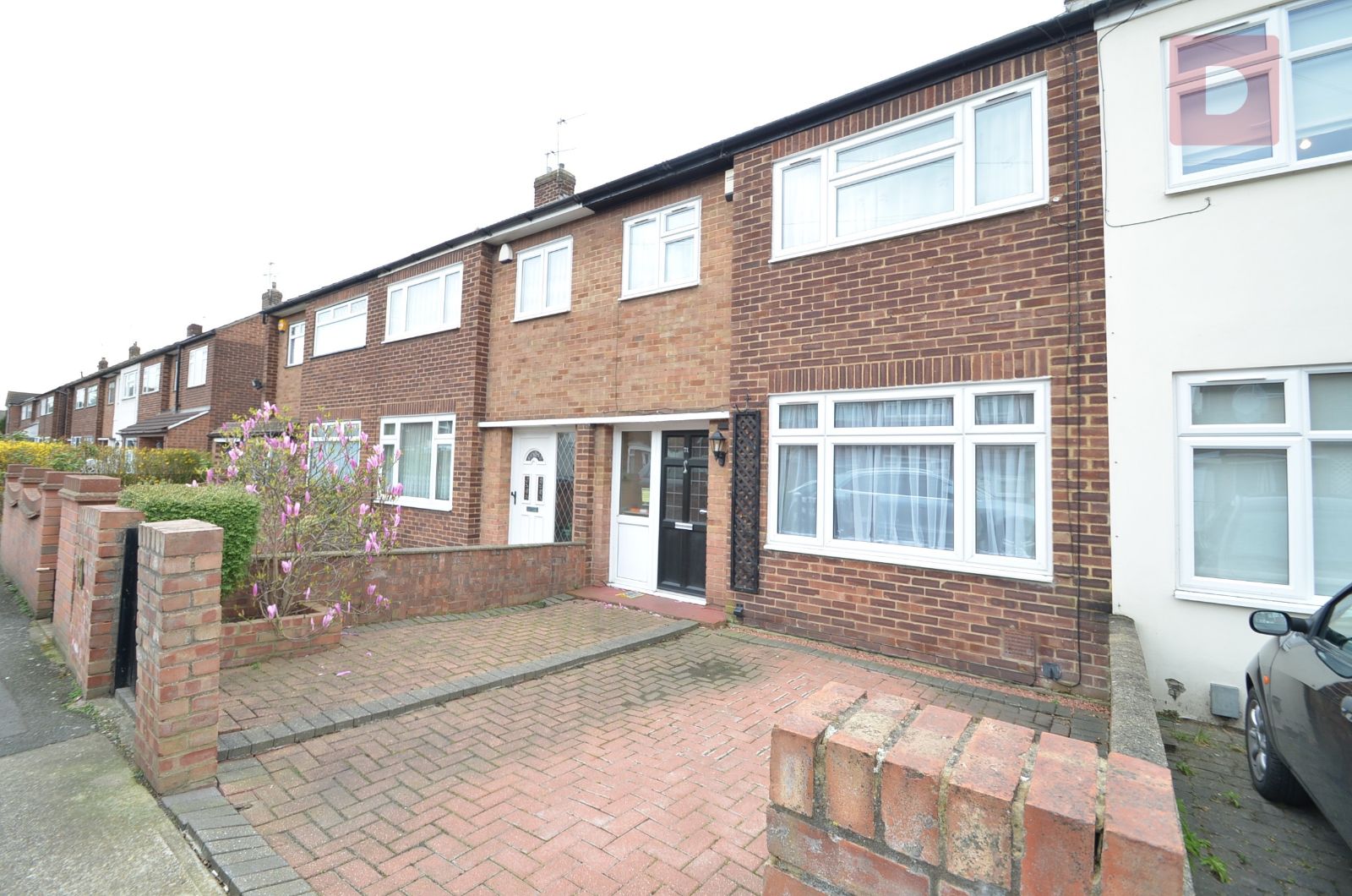 3 bed terraced house to rent in Brights Avenue, Rainham, Essex RM13