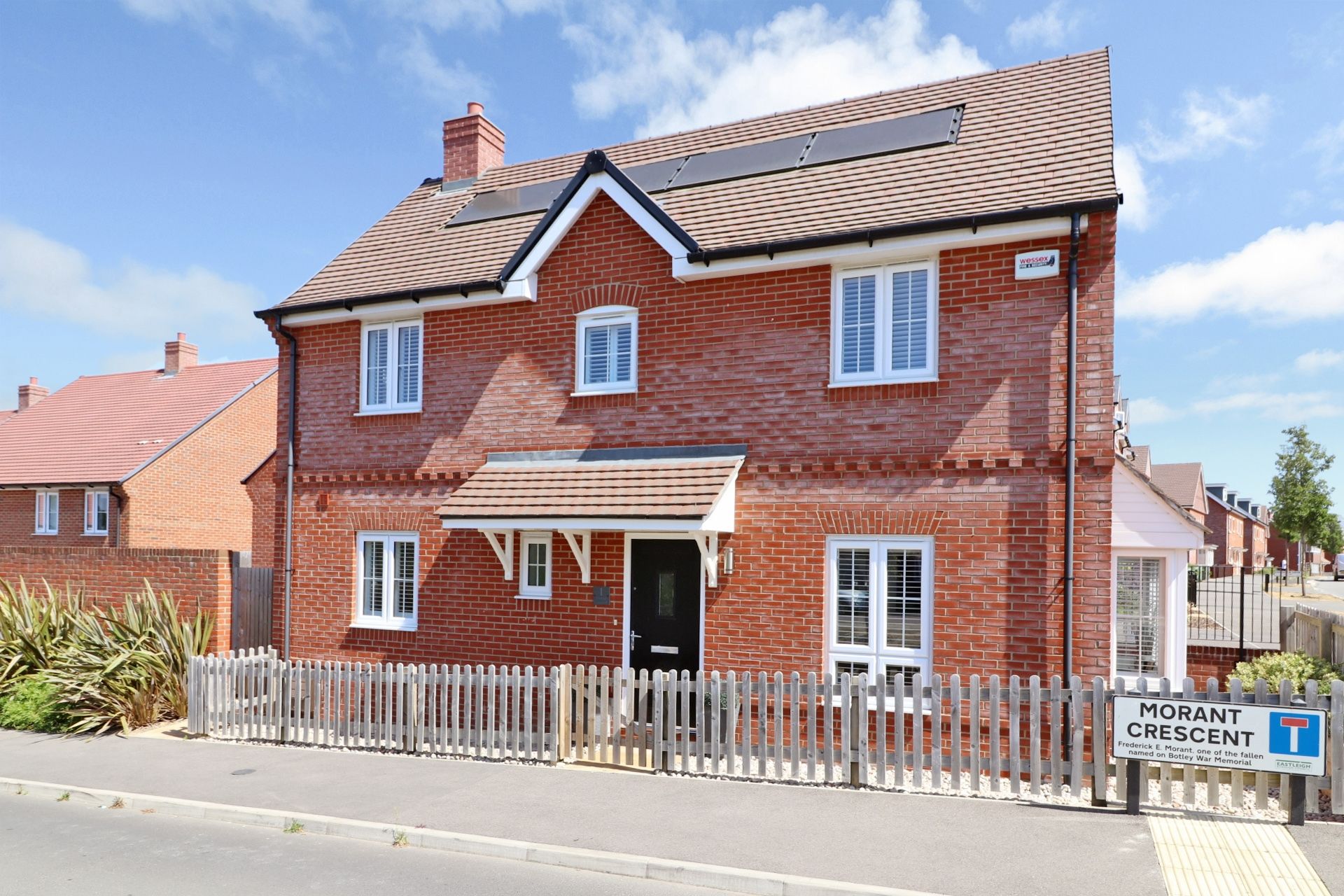 3 bed detached house for sale in Morant Crescent, Boorley Green, Botley