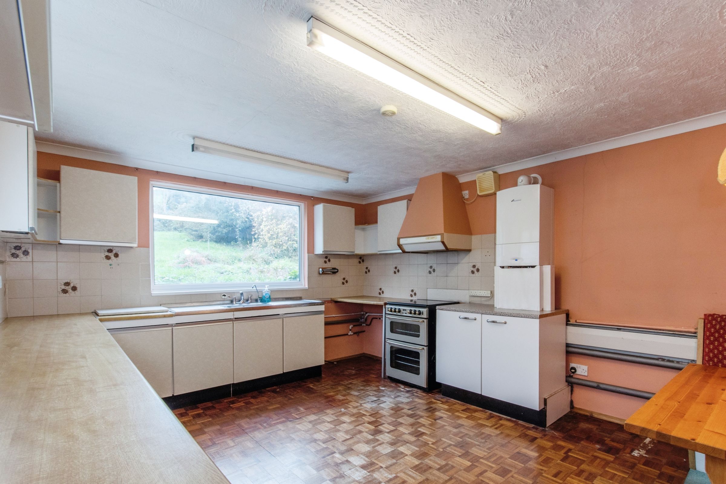 2 bed detached bungalow for sale in Rochester Road, Cuxton, Rochester ME2 Zoopla