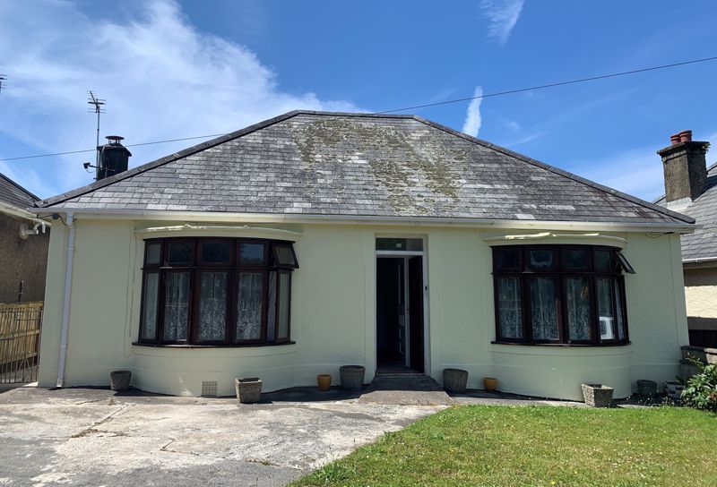 3 bed detached bungalow to rent in Pembroke Road, Merlins Bridge