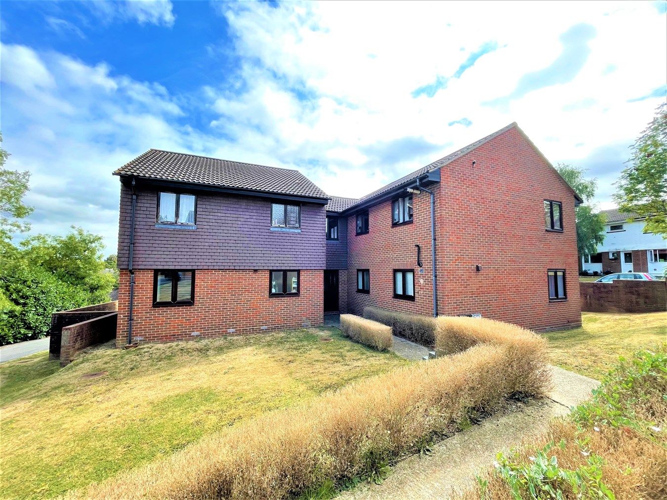1 bed flat for sale in Barnwood Close, Guildford GU2 Zoopla