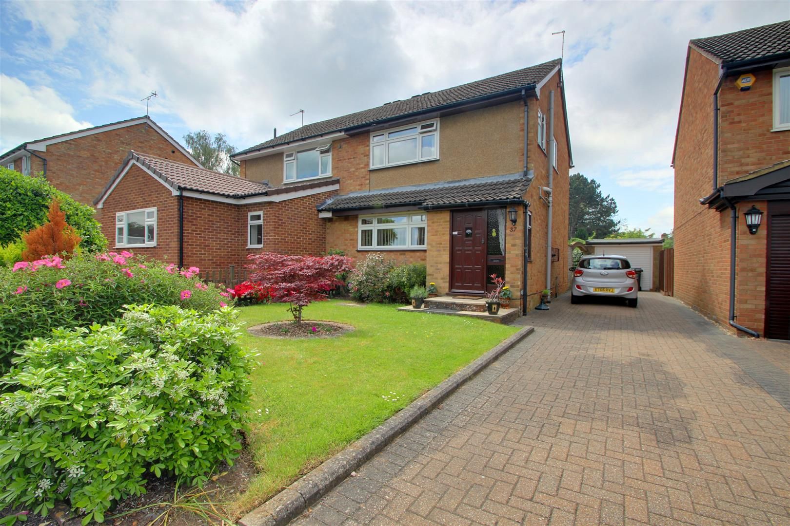 Lombardy Close Hemel Hempstead HP2  