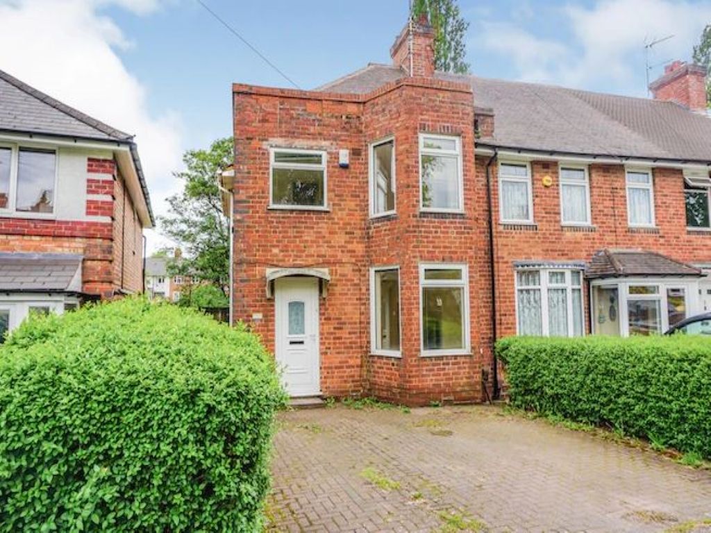 3 bed end terrace house for sale in Tennal Road, Harborne, Birmingham