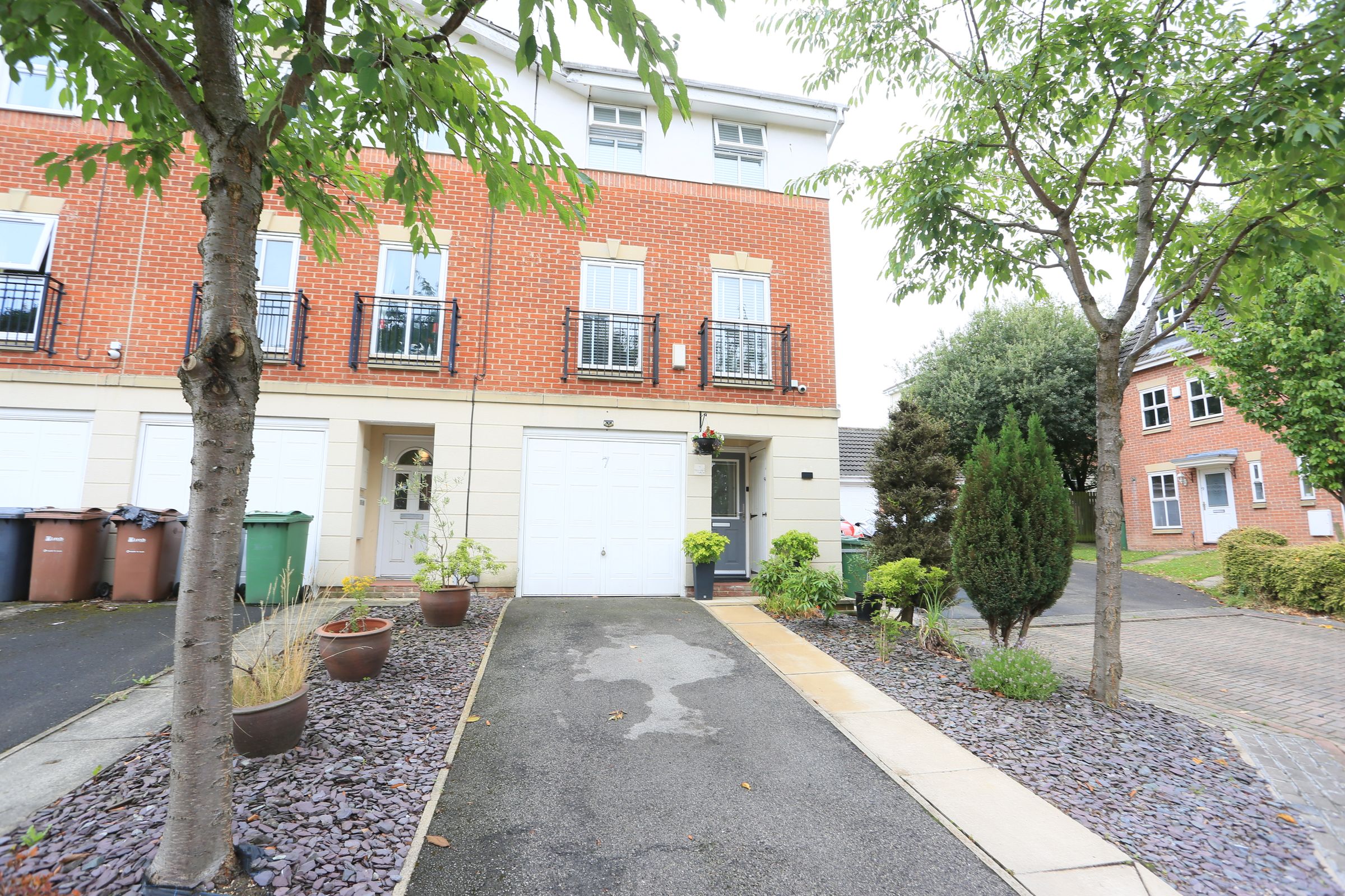 3 bed town house for sale in Fulneck Close, Beeston, Leeds LS11 Zoopla