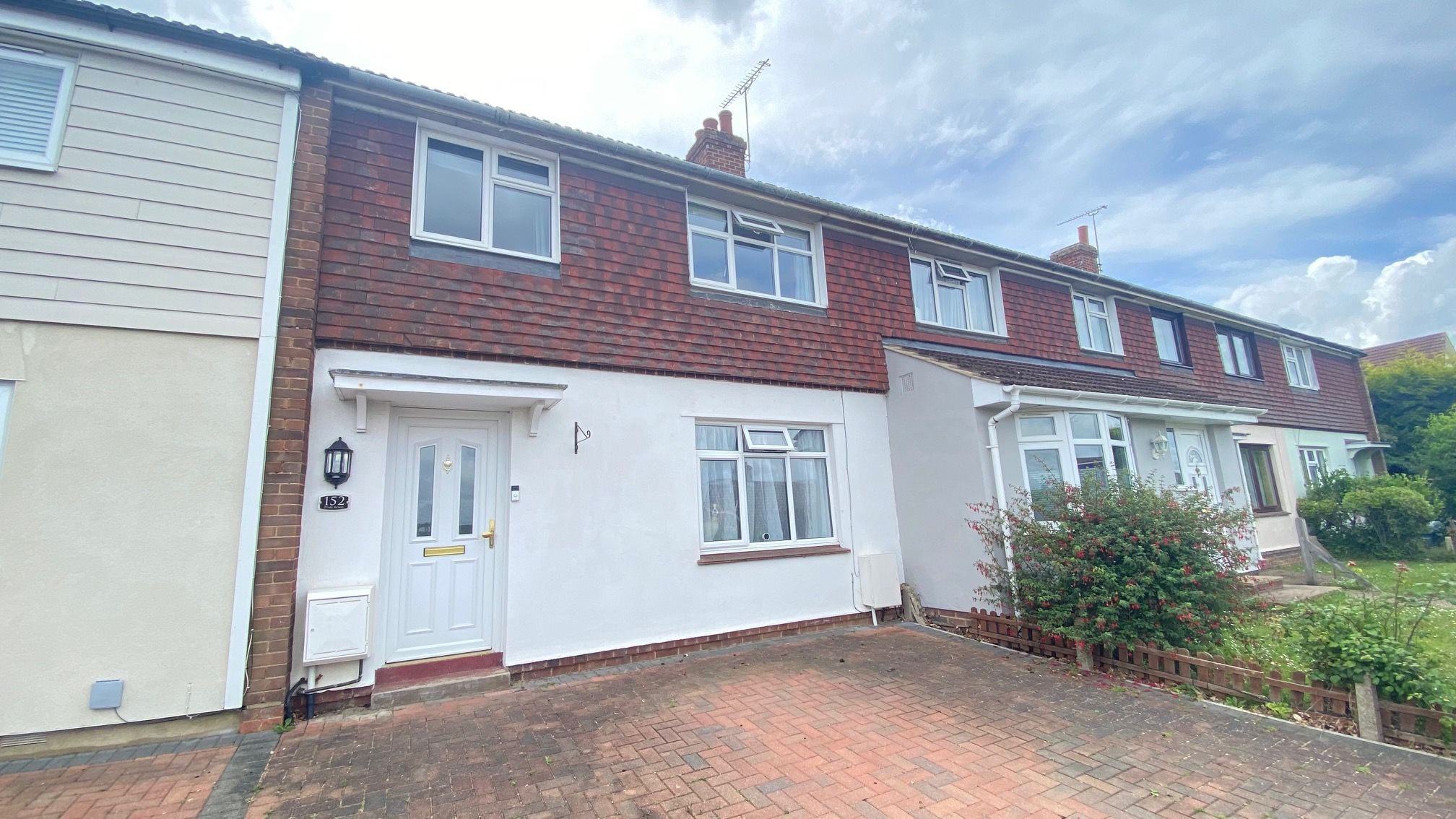 3 bed terraced house for sale in Pyms Road, Galleywood, Chelmsford CM2 Zoopla