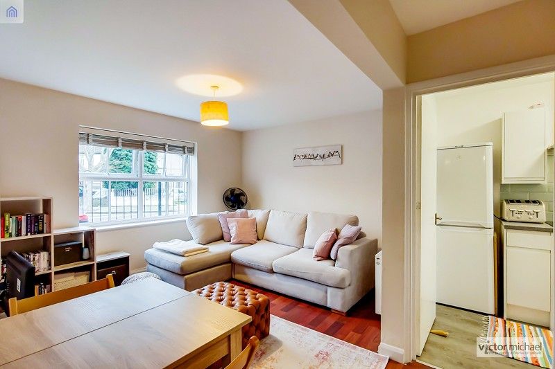 Caraway Close, London, Greater London. E13  