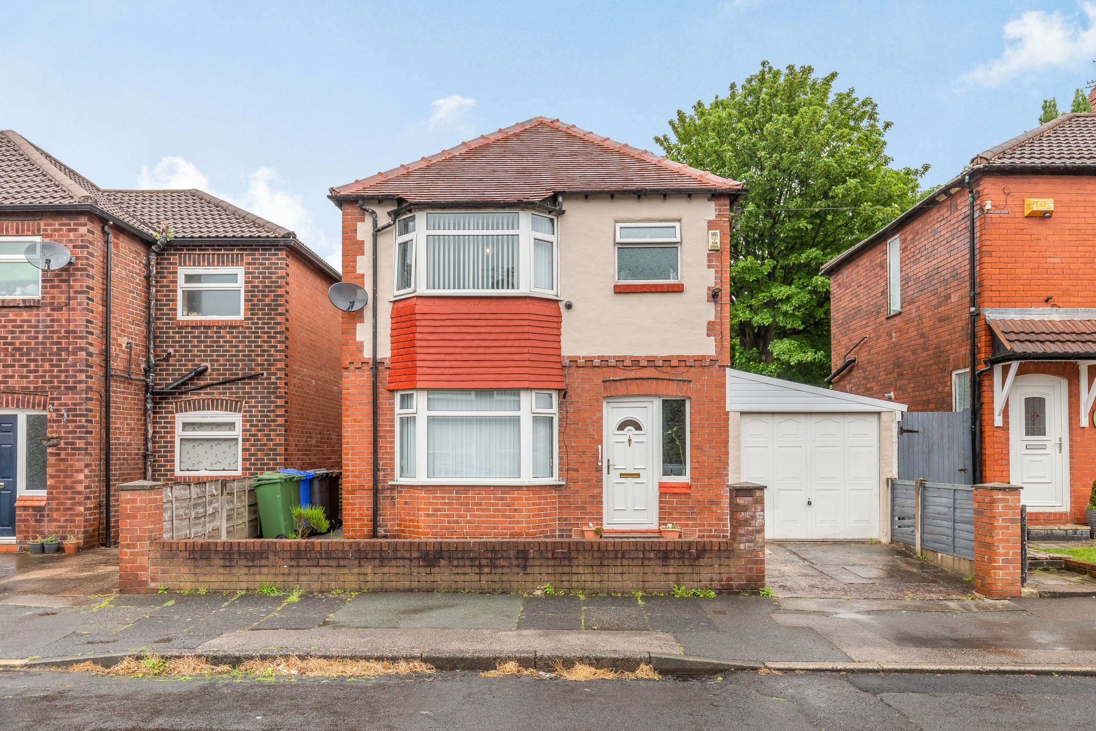 3 bed detached house for sale in Aldwyn Park Road, Audenshaw
