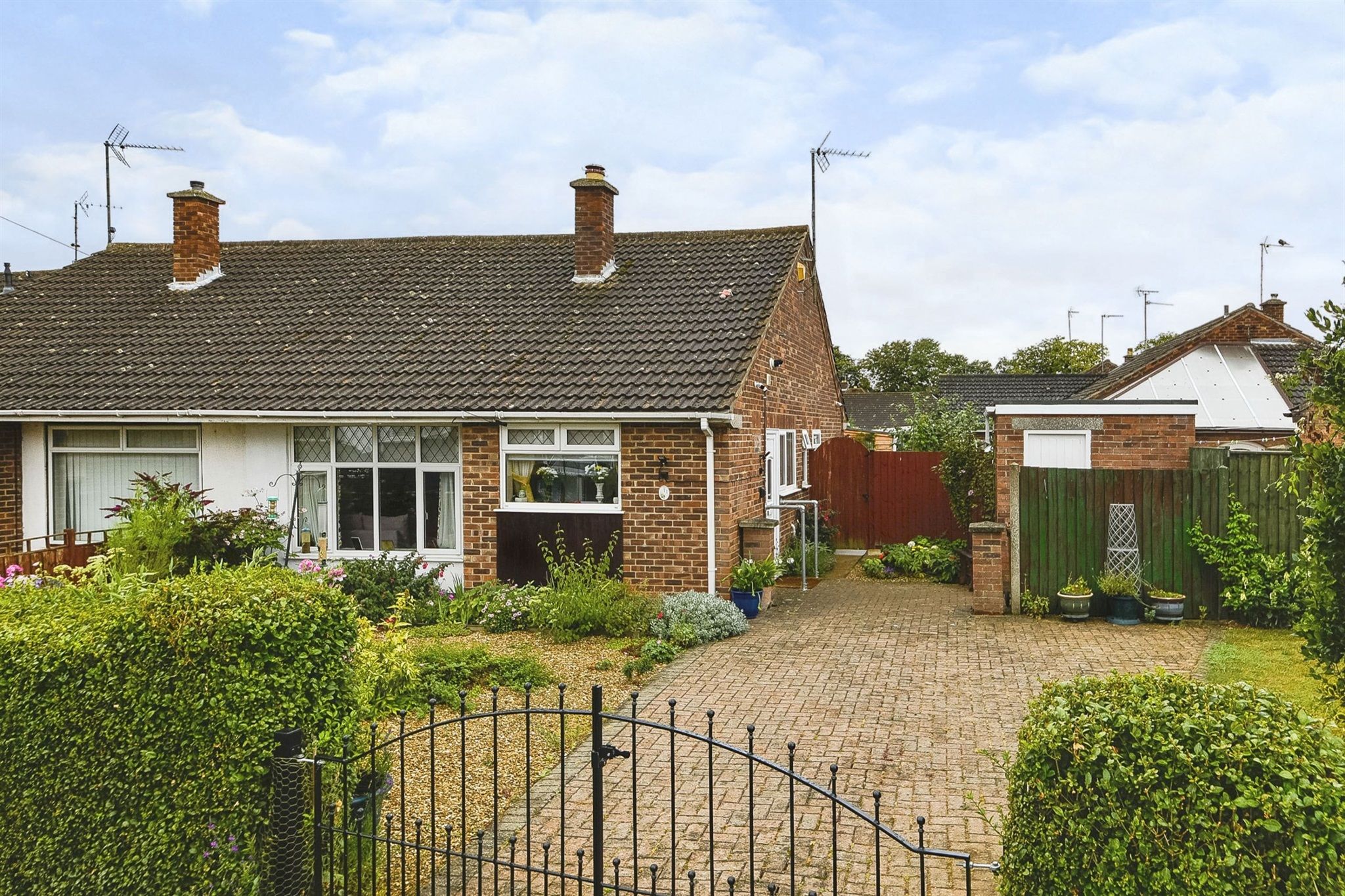 2 bed semidetached bungalow for sale in King John Avenue, Gaywood