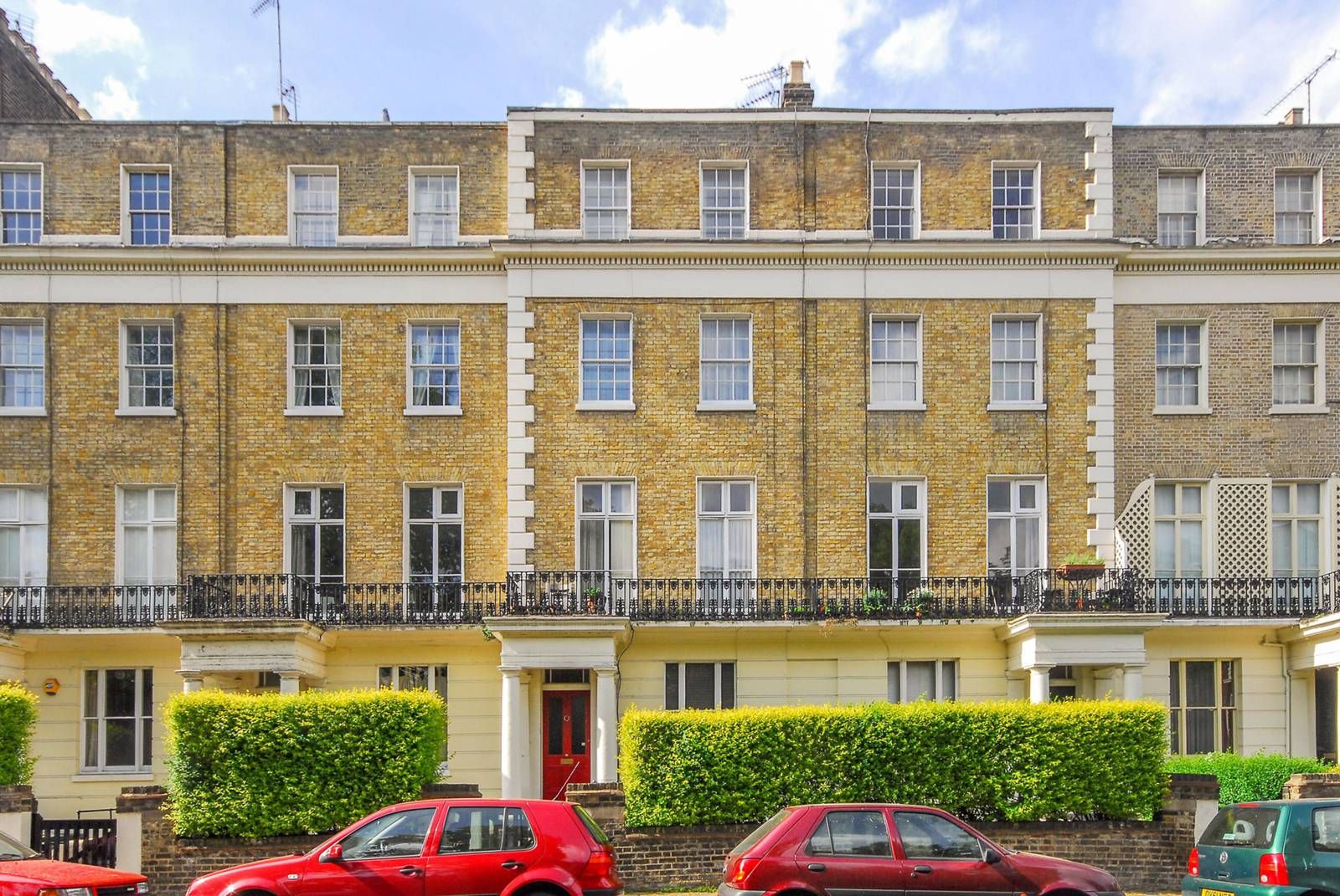 2 bed flat for sale in Gloucester Avenue, Primrose Hill, London NW1