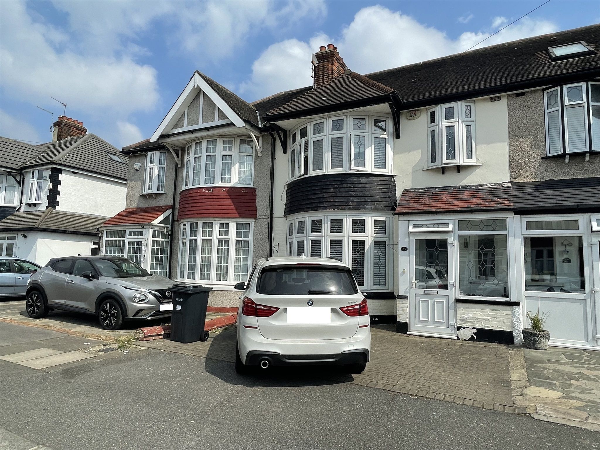 3 bed terraced house for sale in Broadhurst Avenue, Ilford IG3 Zoopla