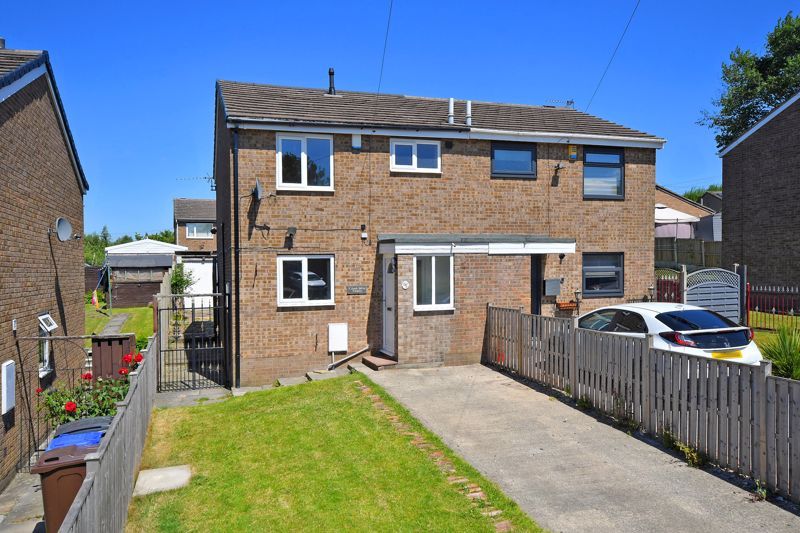 3 bed semidetached house for sale in Wainwright Crescent, Richmond