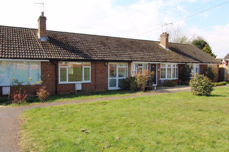 1 bed bungalow to rent in Brackley Road, Hazlemere, High HP15