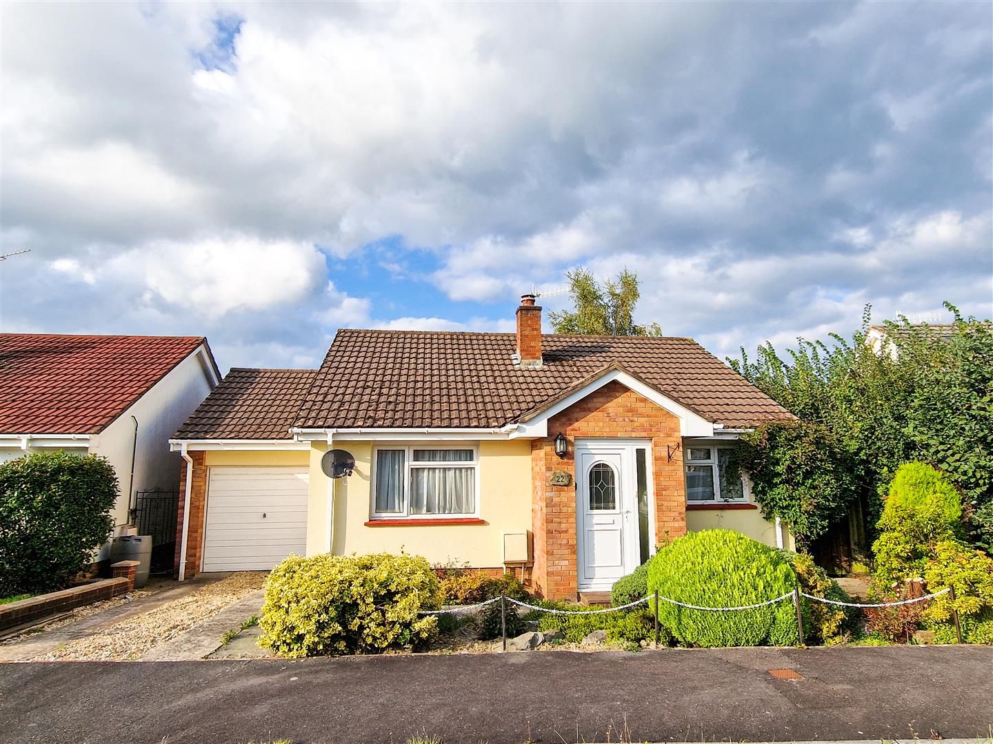 2 bed detached bungalow for sale in Russell Close, Landkey, Barnstaple