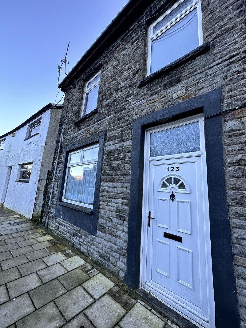 4 bed property for sale in Trehafod Road, Pontypridd, Rhondda Cynon Taff. CF37 Zoopla