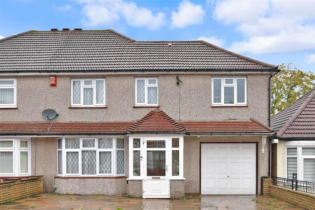 4 bed semidetached house for sale in Lumley Road, Cheam, Surrey SM3