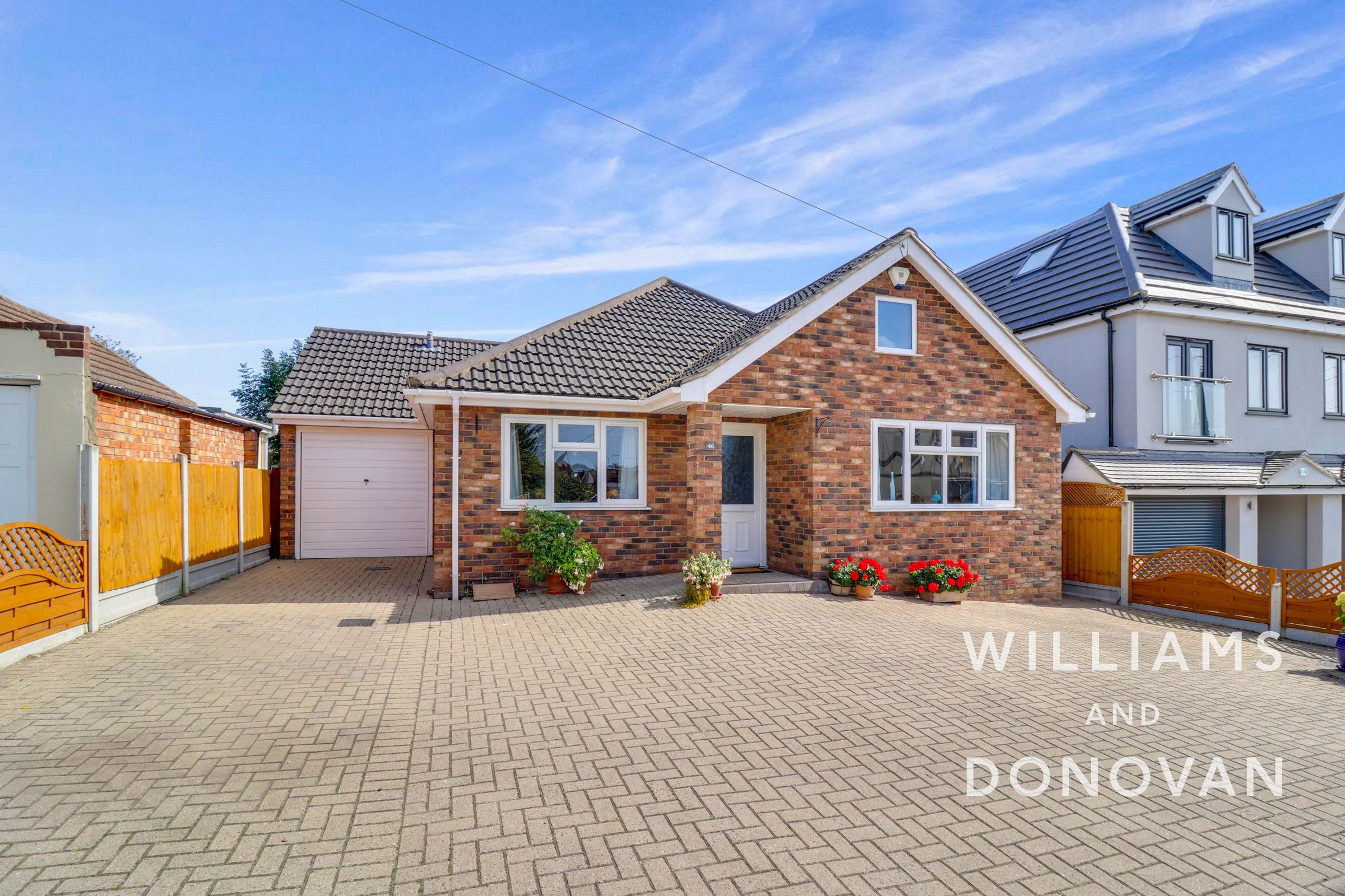 3 bed detached bungalow for sale in Kents Hill Road, Benfleet SS7 Zoopla