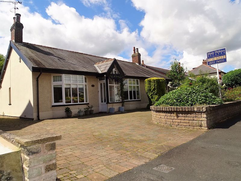 3 bed detached bungalow for sale in Kingsway, Penwortham, Preston PR1