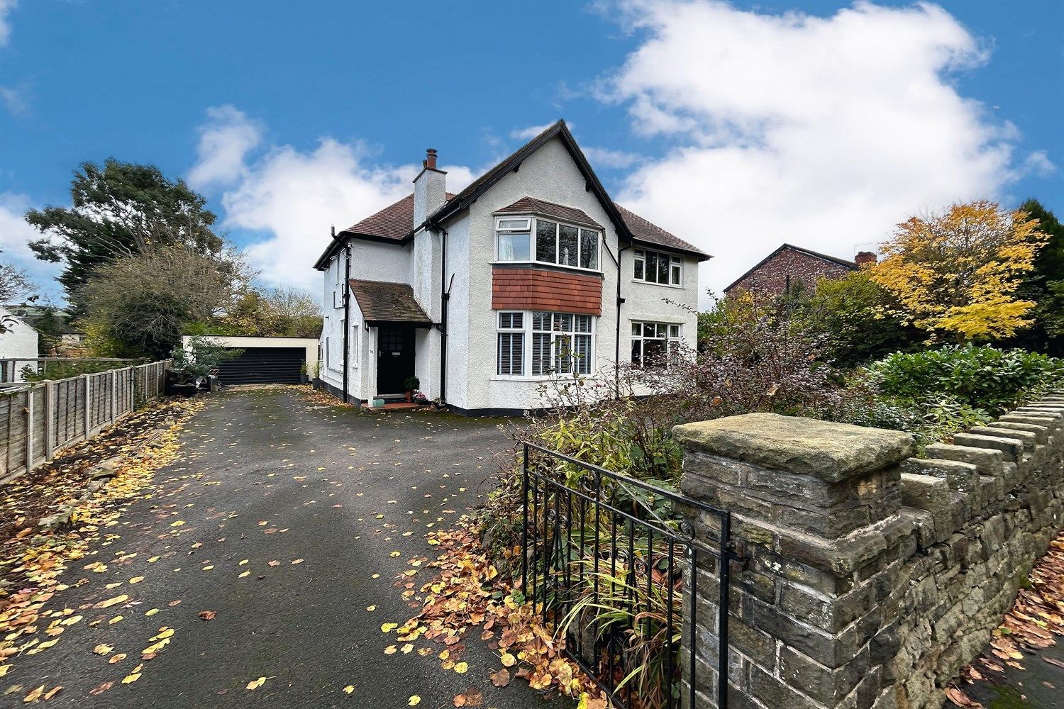 5 bed detached house for sale in Rowton Grange Road, ChapelEnLeFrith