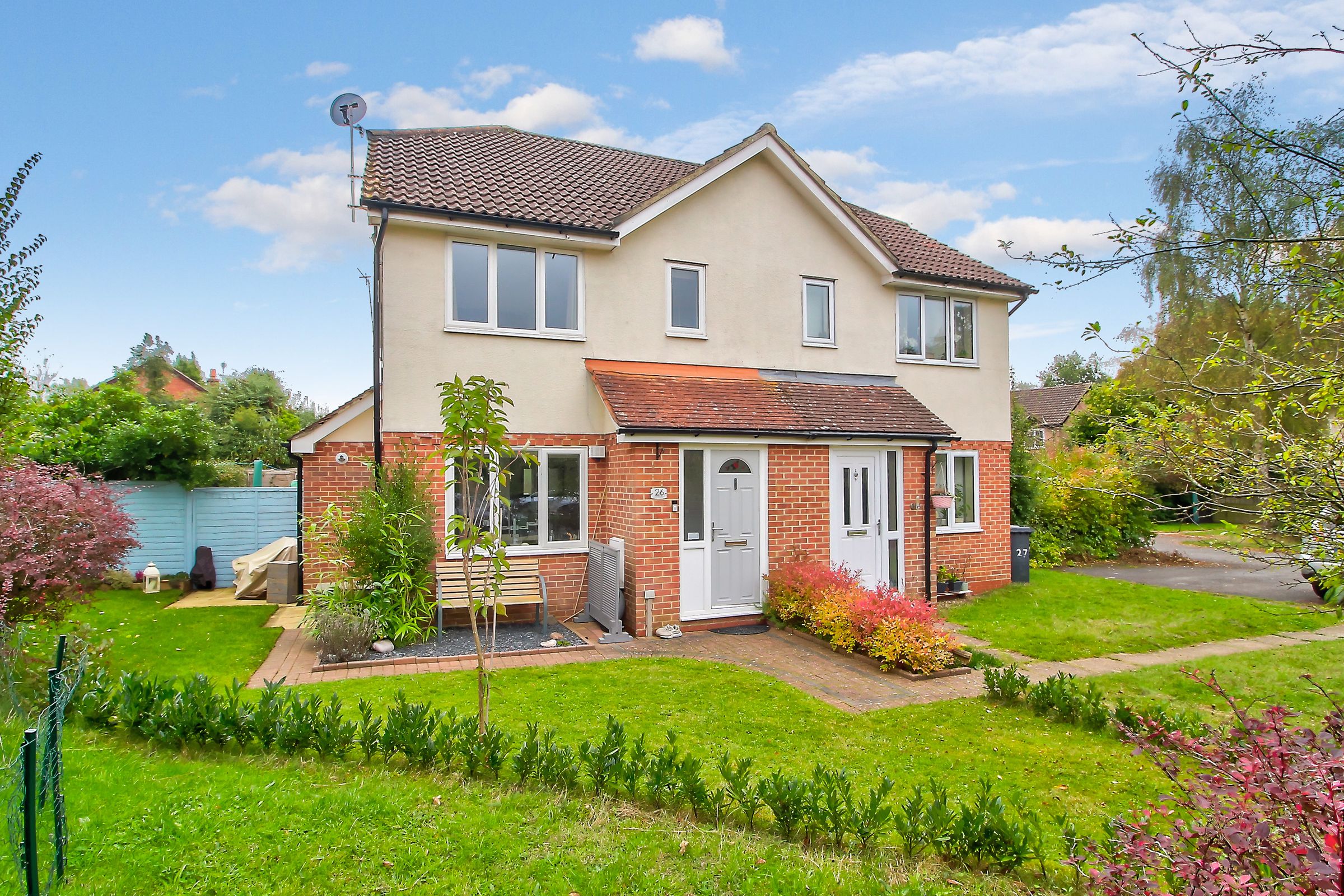 1 bed end terrace house for sale in Summerfields, Chineham, Basingstoke