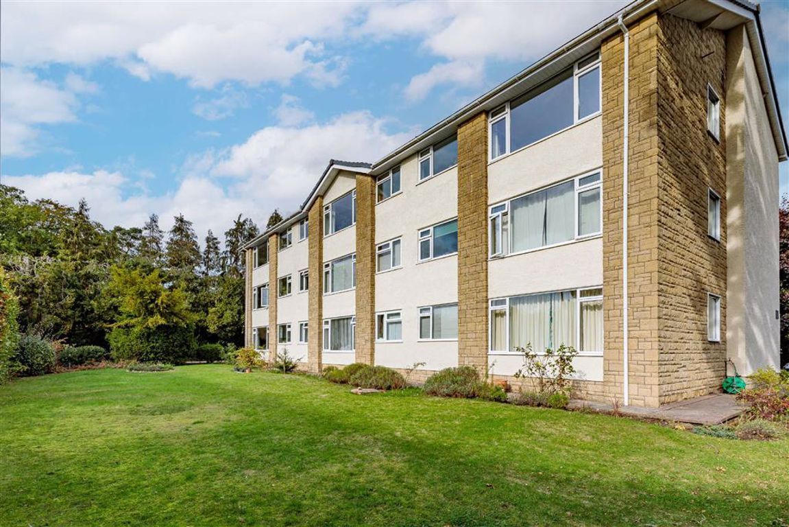 2 bed flat for sale in Cedar Court, Grove Road, Bristol BS9 Zoopla