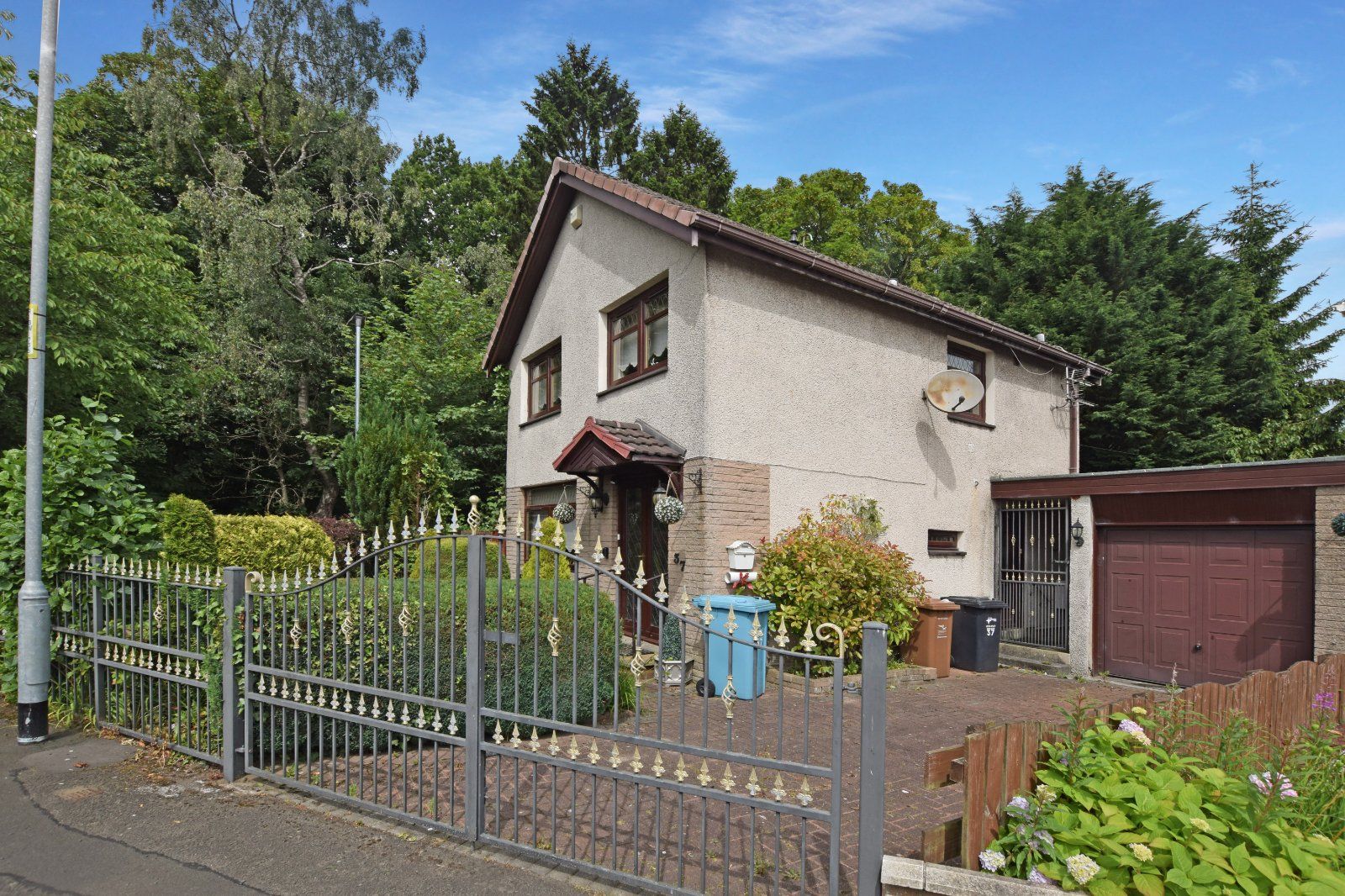 3 bed detached house for sale in Ryde Road, Wishaw, North Lanarkshire