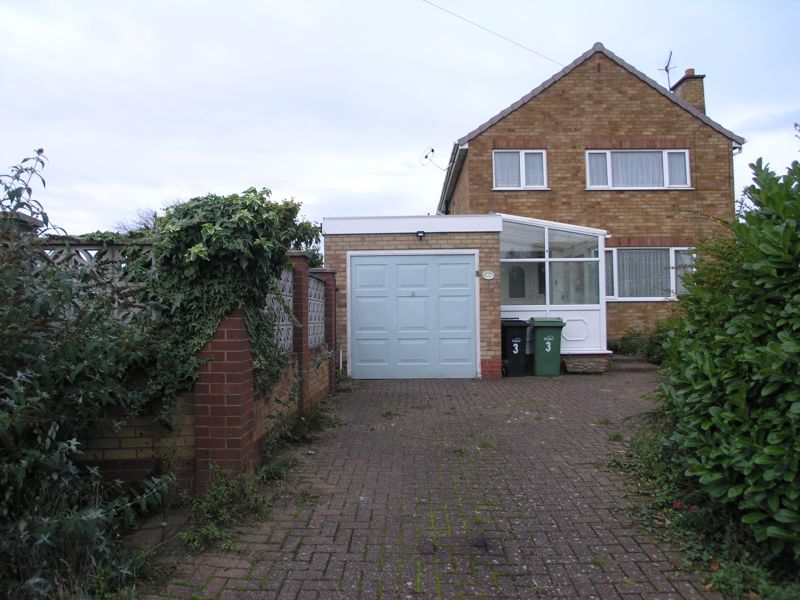 3 bed semidetached house for sale in Hazeldene Road, Hayley Green