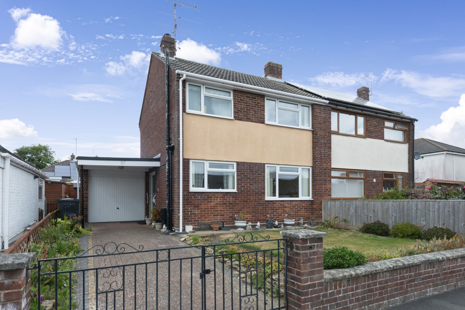 2 bed semidetached house for sale in Kenmore Drive, Yeovil BA21 Zoopla