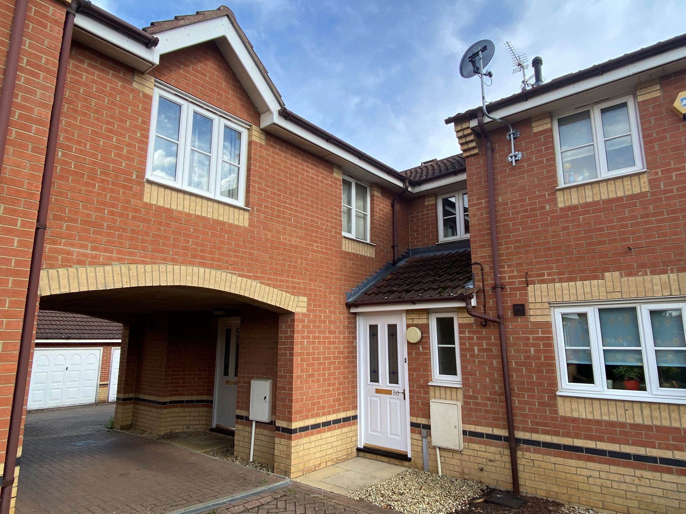 3 bed property to rent in Turnstone Way, Stanground, Peterborough PE2