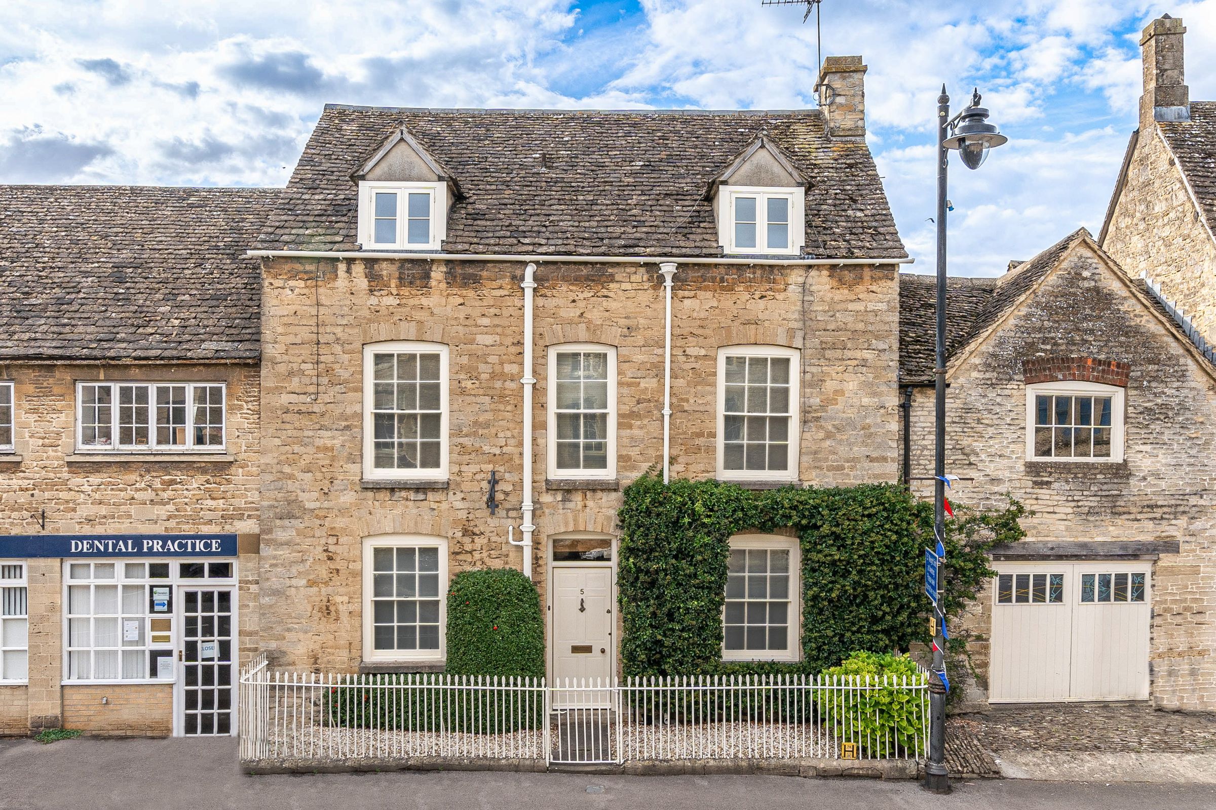 5 bed town house for sale in New Church Street, Tetbury GL8 Zoopla