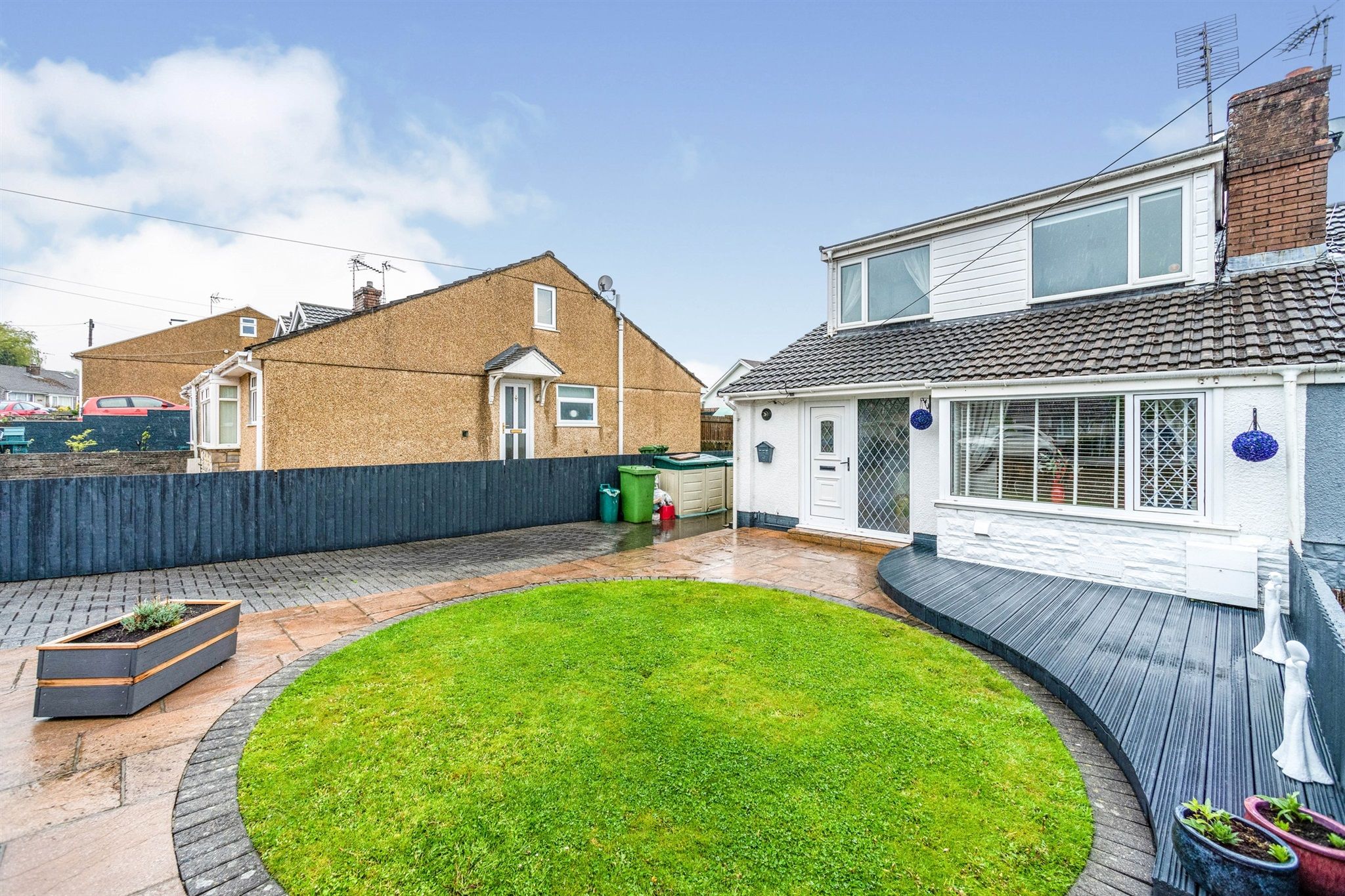 4 bed semidetached bungalow for sale in Manor Park, Pencoed, Bridgend