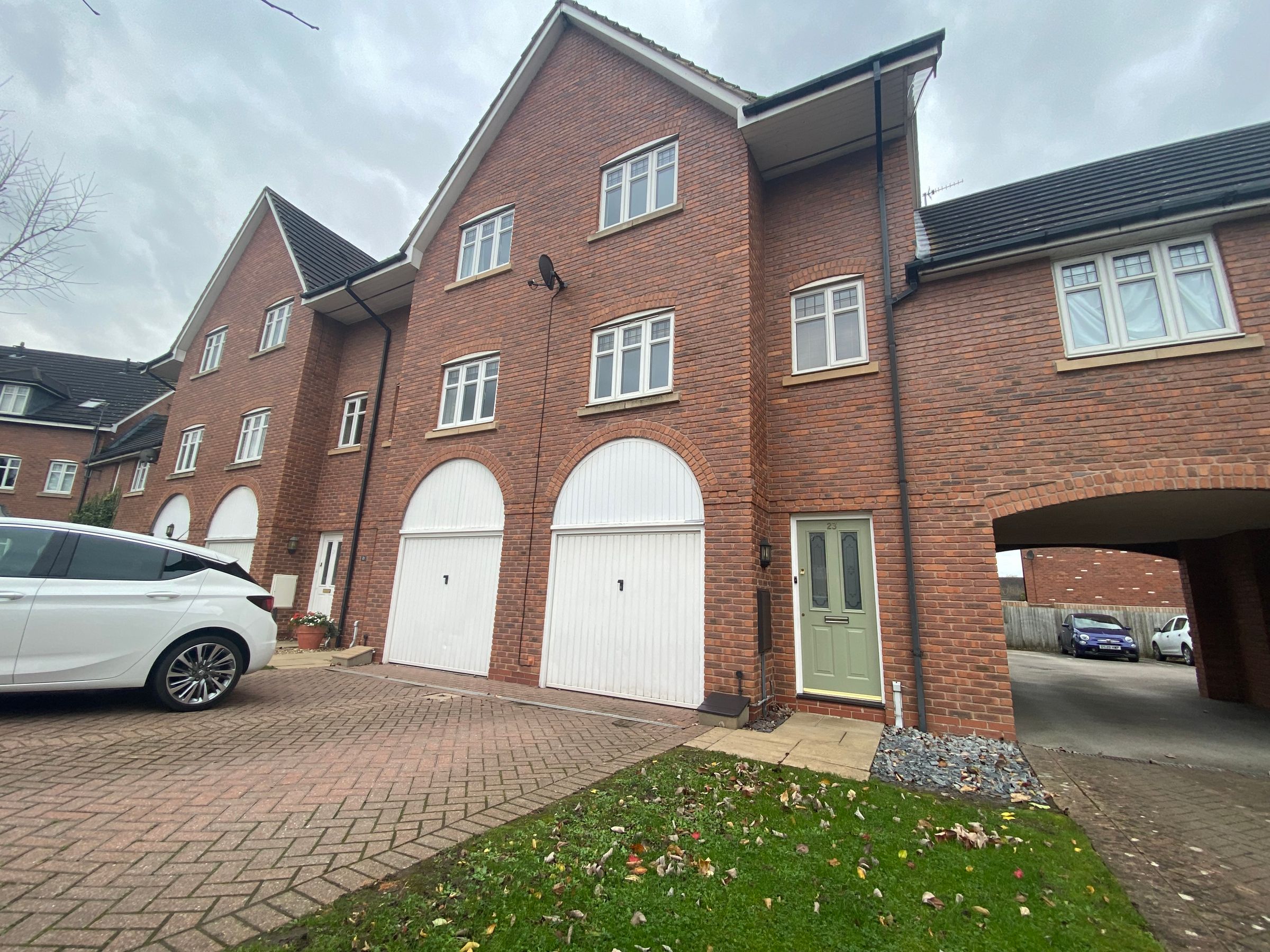 4 bed town house to rent in Hawksey Drive, Stapeley, Nantwich CW5 Zoopla