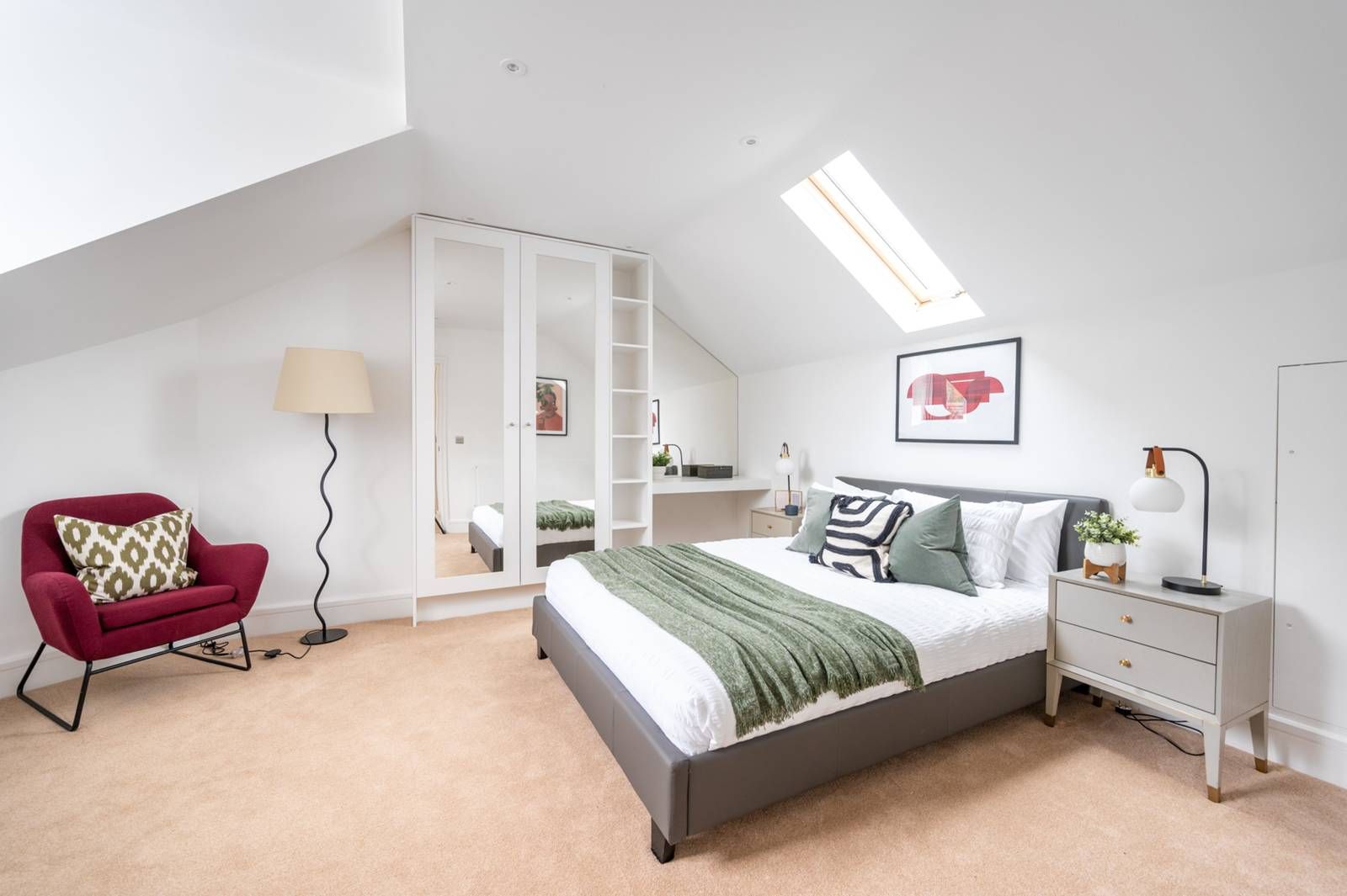 2 bed flat for sale in Chatsworth Road, Willesden Green, London NW2