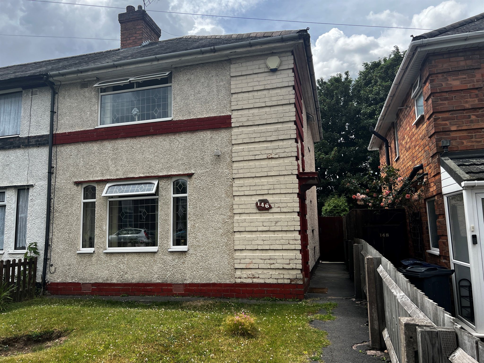 3 bed end terrace house for sale in St. Margarets Avenue, Washwood