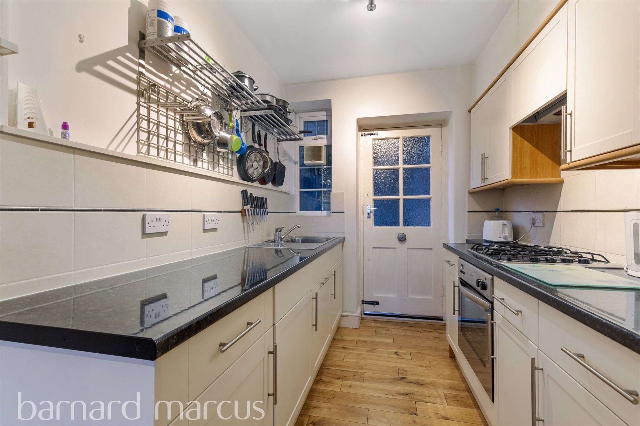 3 bed flat for sale in Portsmouth Road, Surbiton KT6 Zoopla