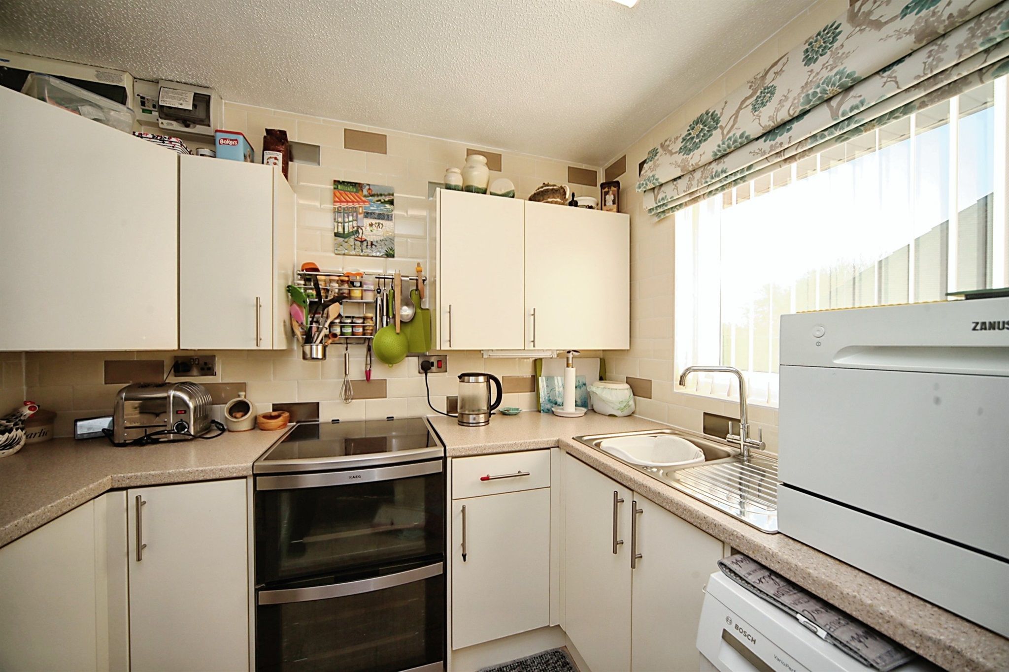 2 bed semidetached bungalow for sale in Allington Close, Taunton TA1